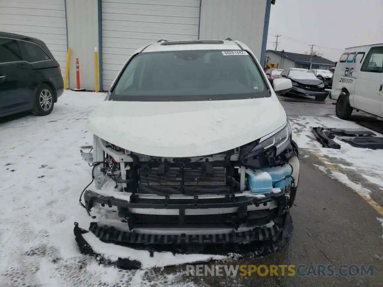 5 Photograph of a damaged car 5TDYRKEC9MS036747 TOYOTA SIENNA 2021