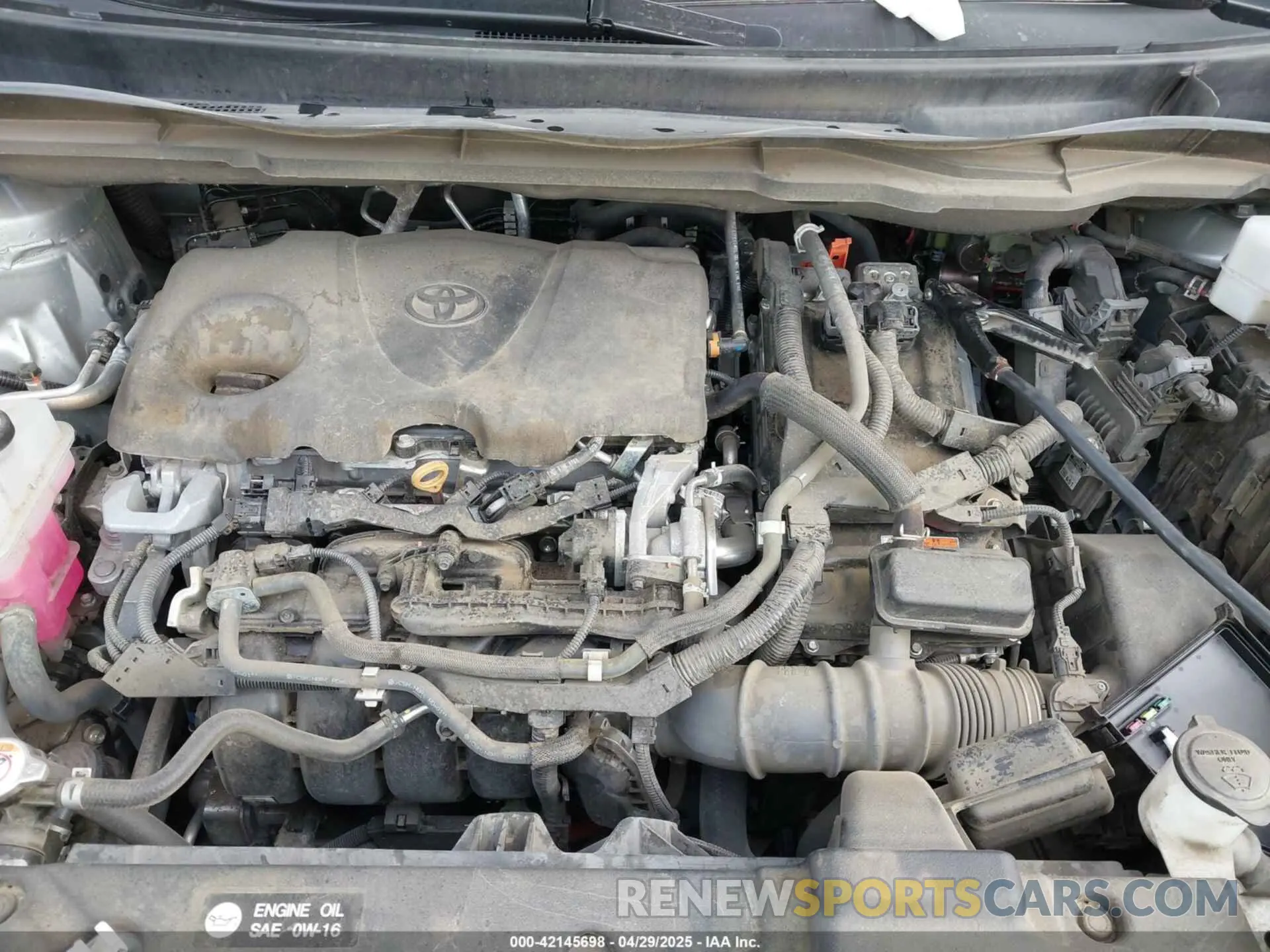 10 Photograph of a damaged car 5TDYRKEC9MS041334 TOYOTA SIENNA 2021