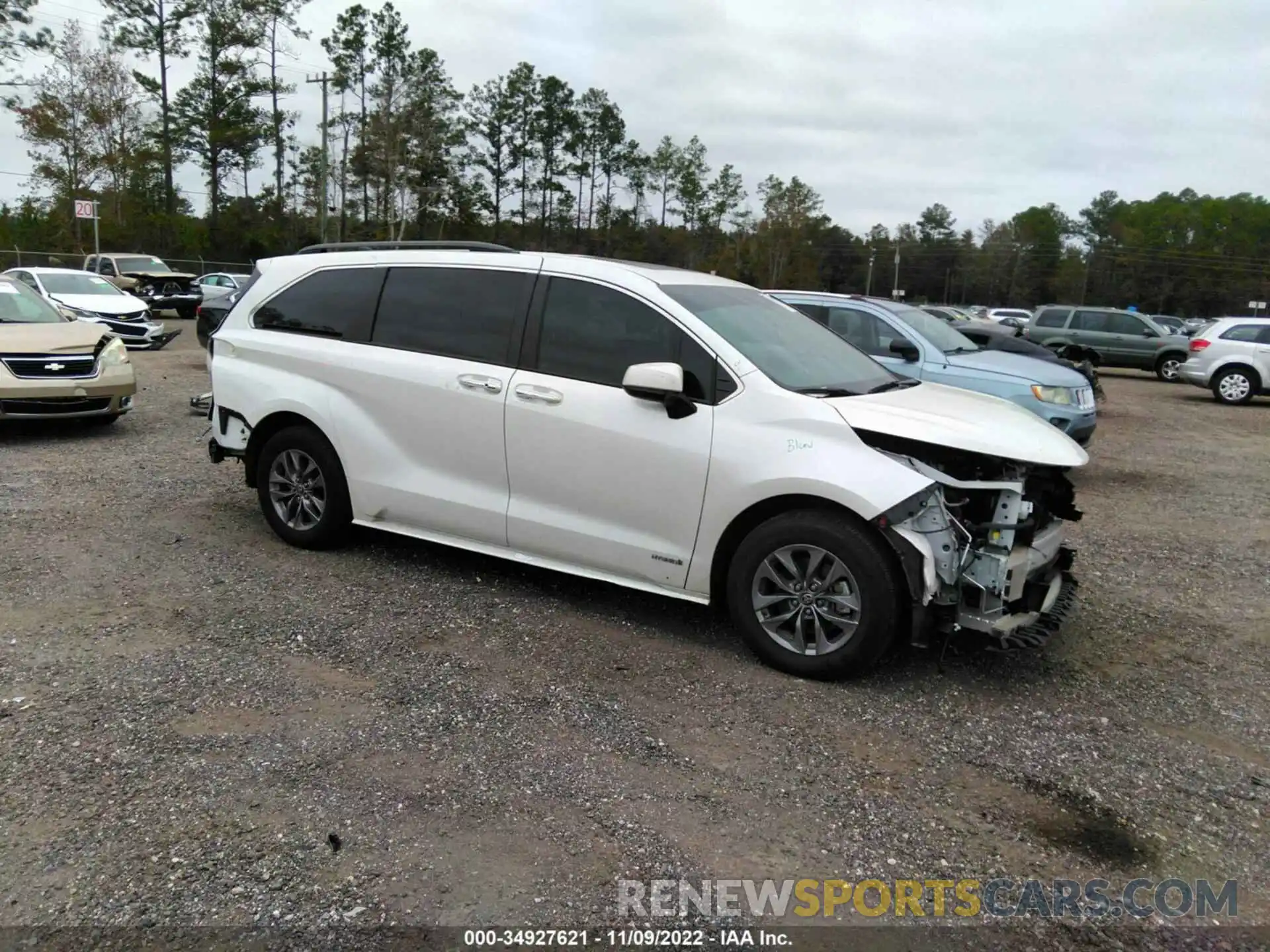 1 Photograph of a damaged car 5TDYRKEC9MS045741 TOYOTA SIENNA 2021