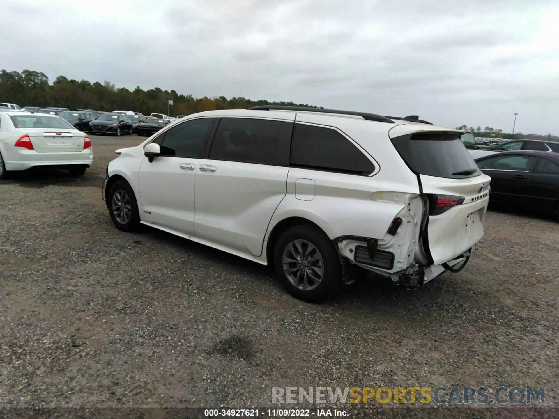 3 Photograph of a damaged car 5TDYRKEC9MS045741 TOYOTA SIENNA 2021