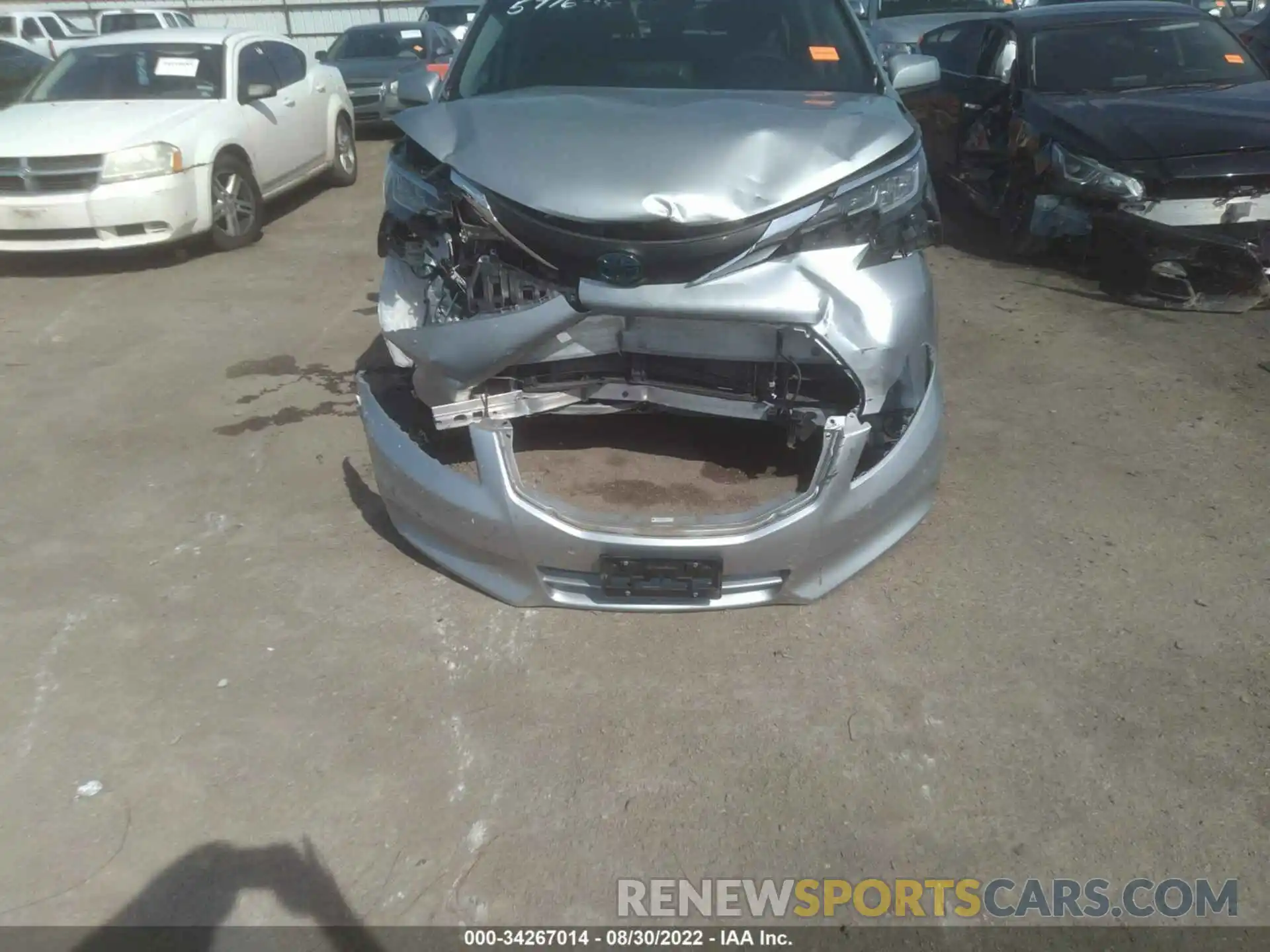 12 Photograph of a damaged car 5TDYRKEC9MS061468 TOYOTA SIENNA 2021