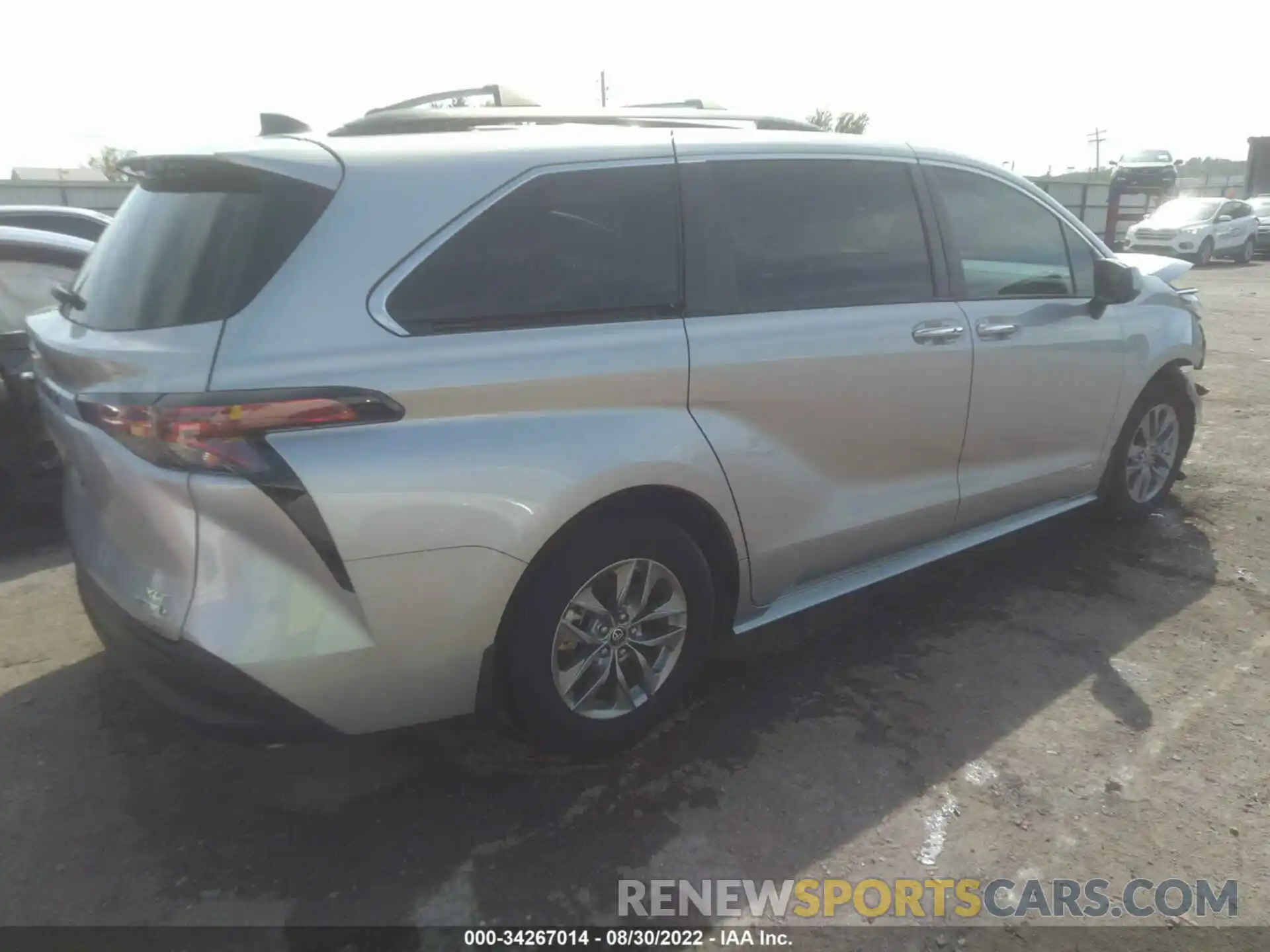 4 Photograph of a damaged car 5TDYRKEC9MS061468 TOYOTA SIENNA 2021