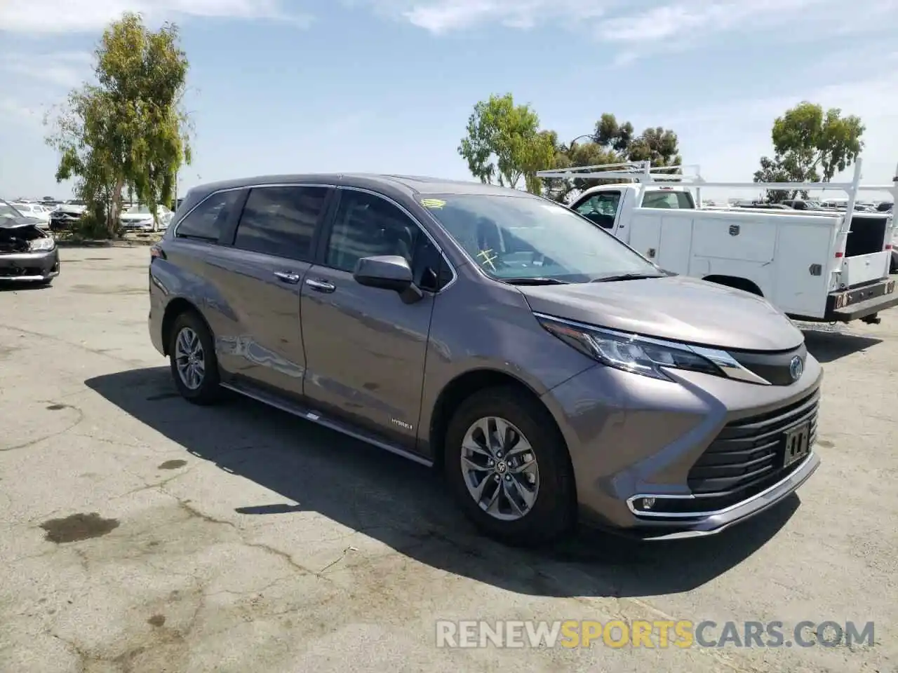 1 Photograph of a damaged car 5TDYRKECXMS059776 TOYOTA SIENNA 2021