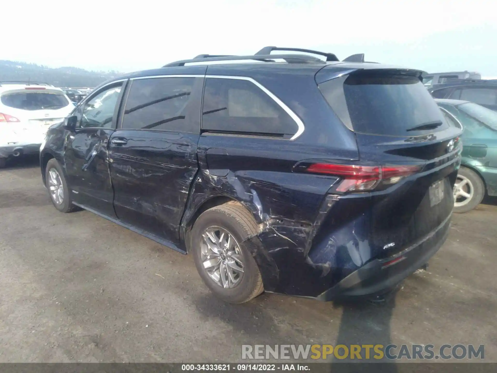 3 Photograph of a damaged car 5TDYSKFC0MS035697 TOYOTA SIENNA 2021