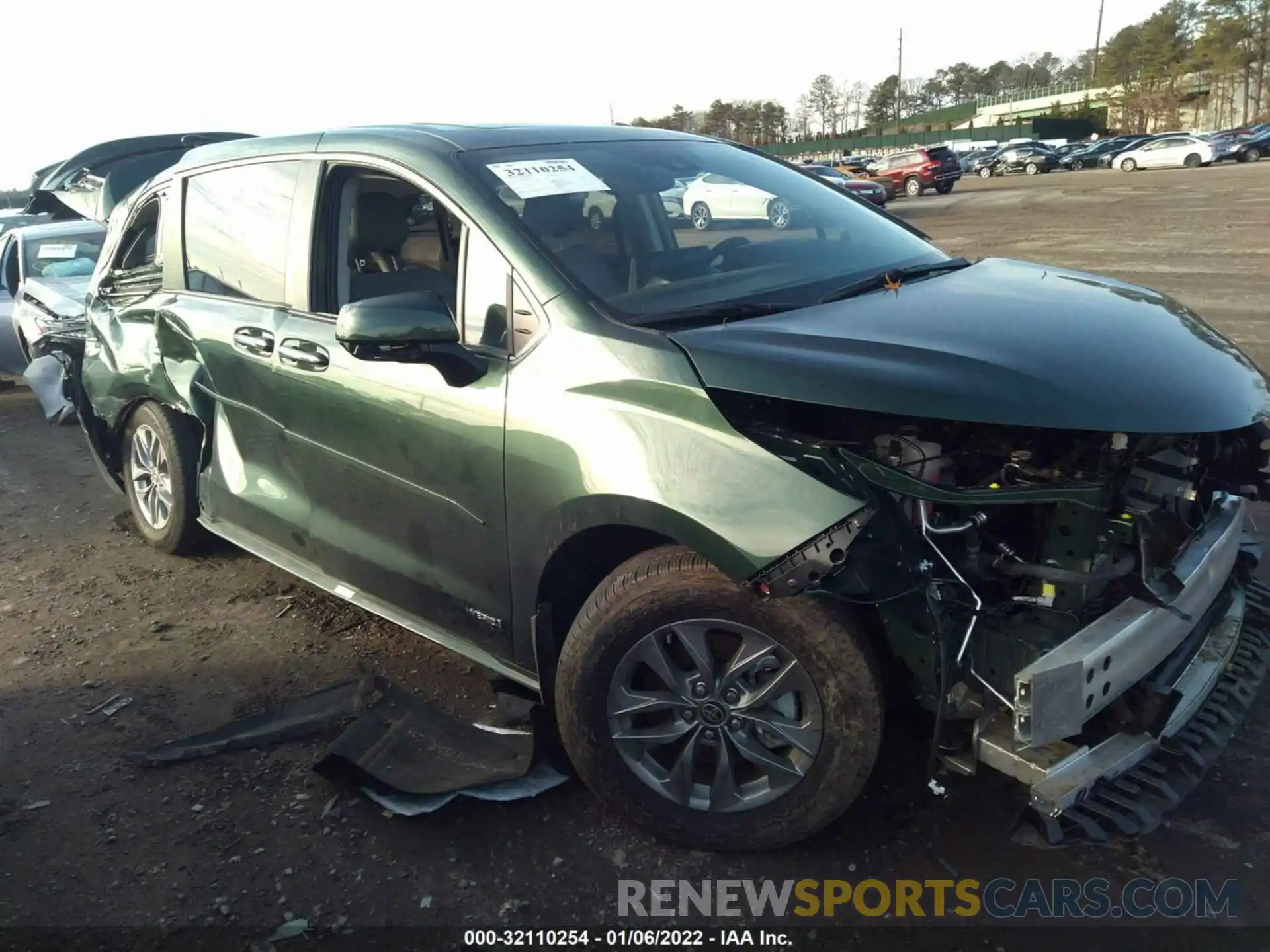 1 Photograph of a damaged car 5TDYSKFC1MS019377 TOYOTA SIENNA 2021