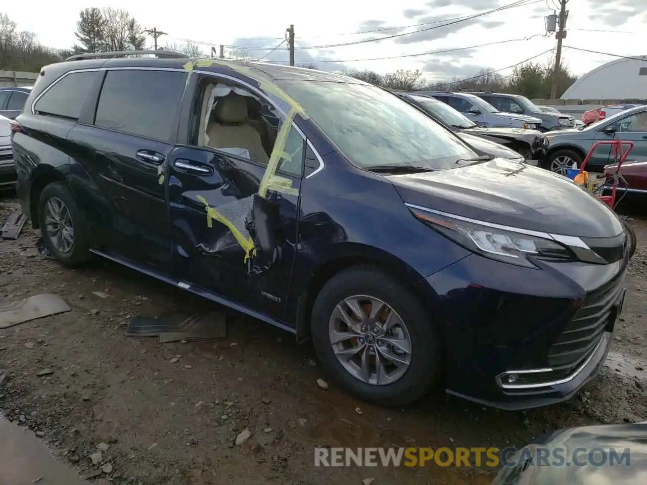 4 Photograph of a damaged car 5TDYSKFC6MS039821 TOYOTA SIENNA 2021