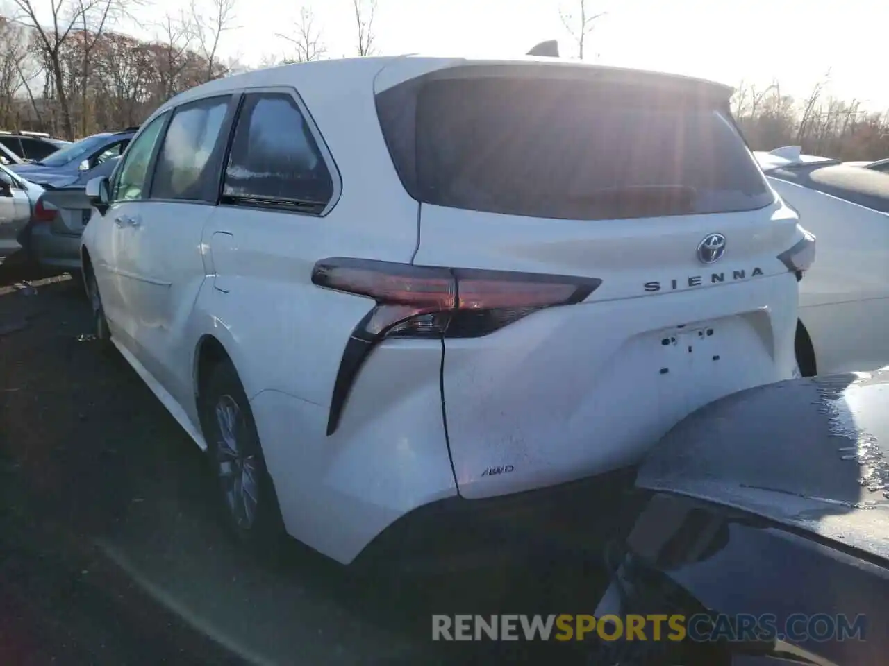 3 Photograph of a damaged car 5TDYSKFC8MS016668 TOYOTA SIENNA 2021