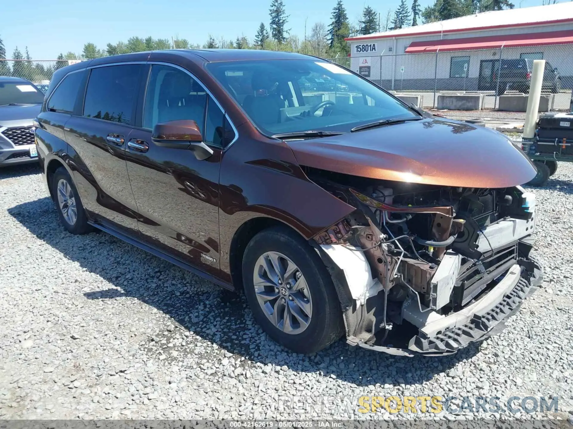 1 Photograph of a damaged car 5TDYSKFC9MS002567 TOYOTA SIENNA 2021