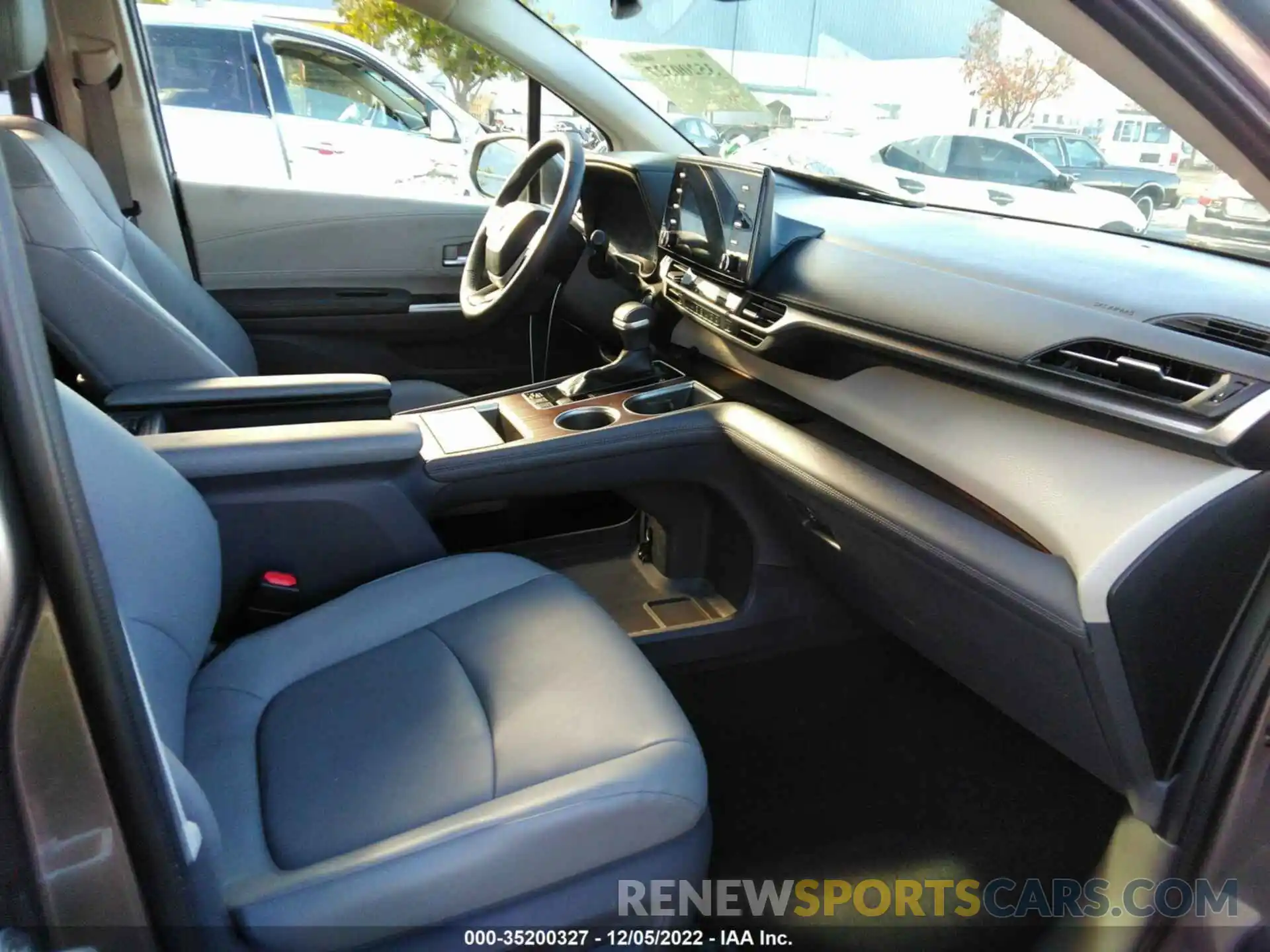 5 Photograph of a damaged car 5TDYSKFC9MS007204 TOYOTA SIENNA 2021