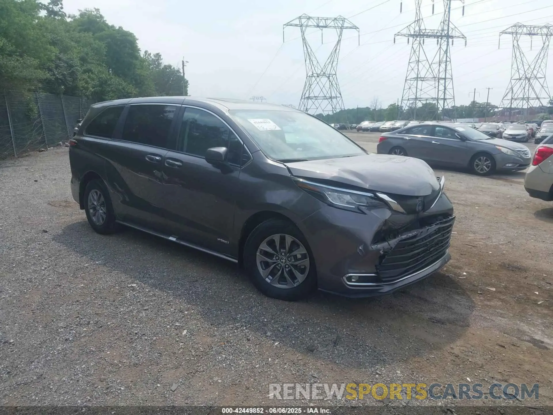1 Photograph of a damaged car 5TDYSKFC9MS014413 TOYOTA SIENNA 2021