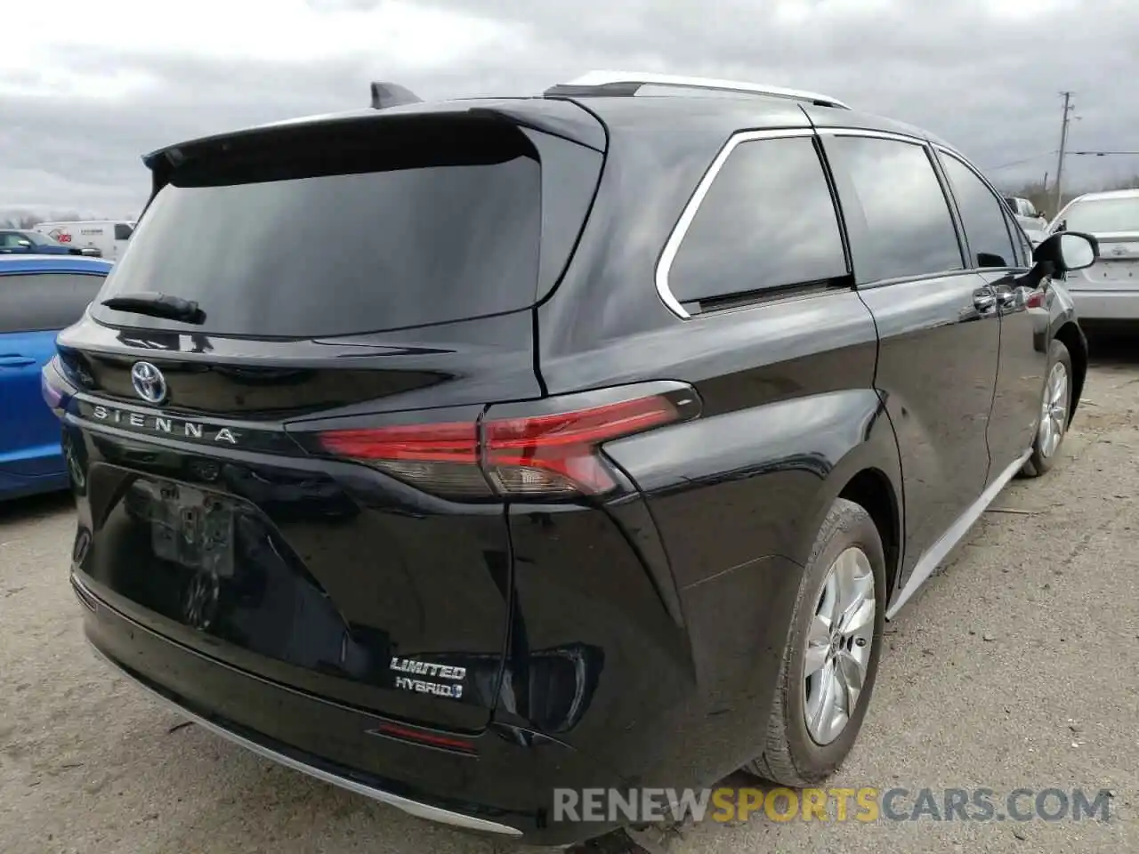 4 Photograph of a damaged car 5TDZRKEC0MS062089 TOYOTA SIENNA 2021