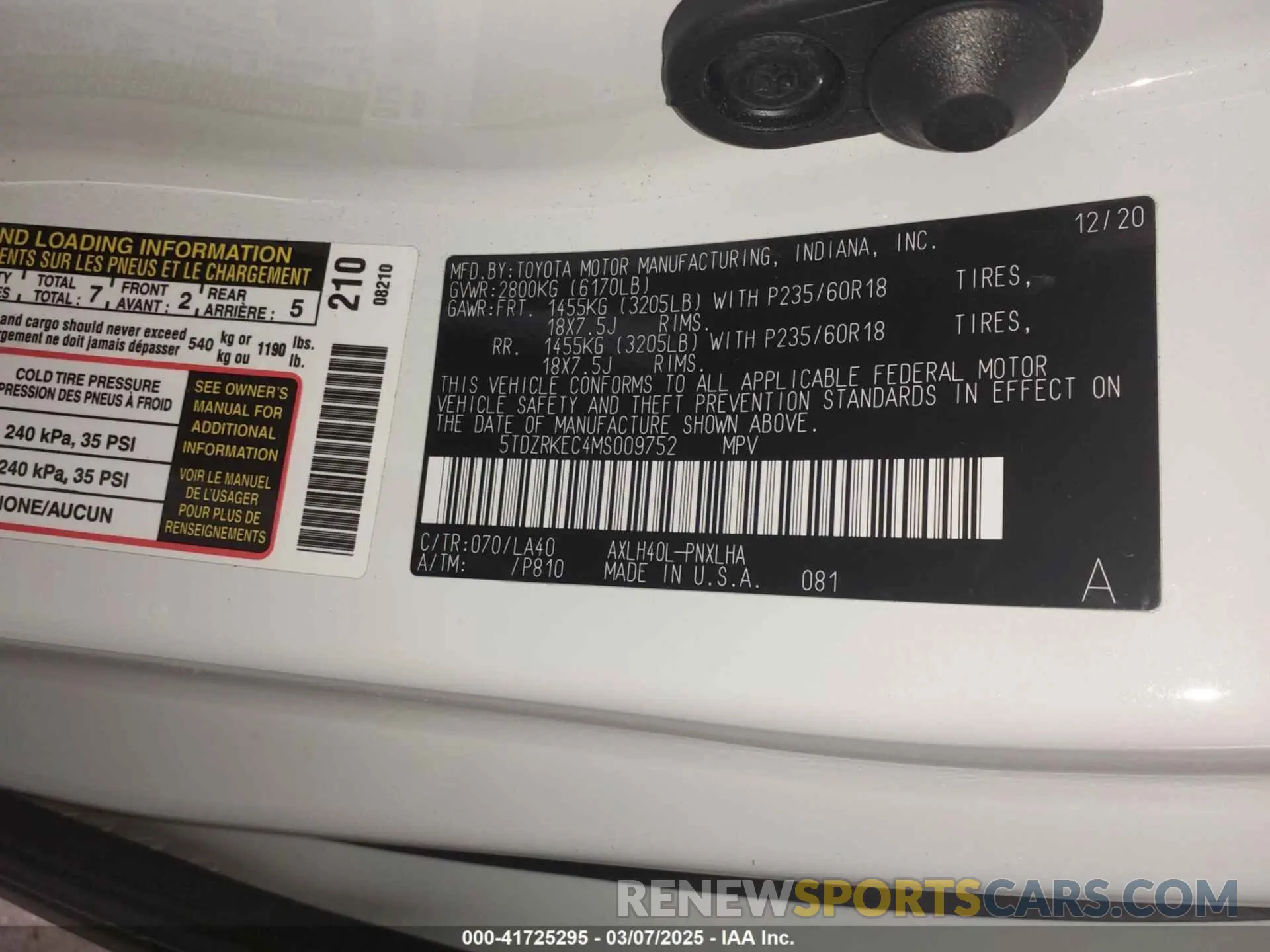 9 Photograph of a damaged car 5TDZRKEC4MS009752 TOYOTA SIENNA 2021