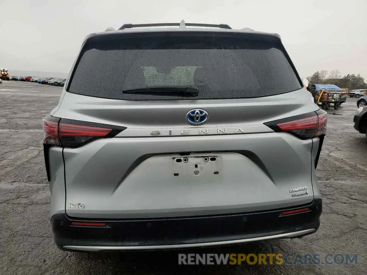 6 Photograph of a damaged car 5TDZRKEC5MS003670 TOYOTA SIENNA 2021