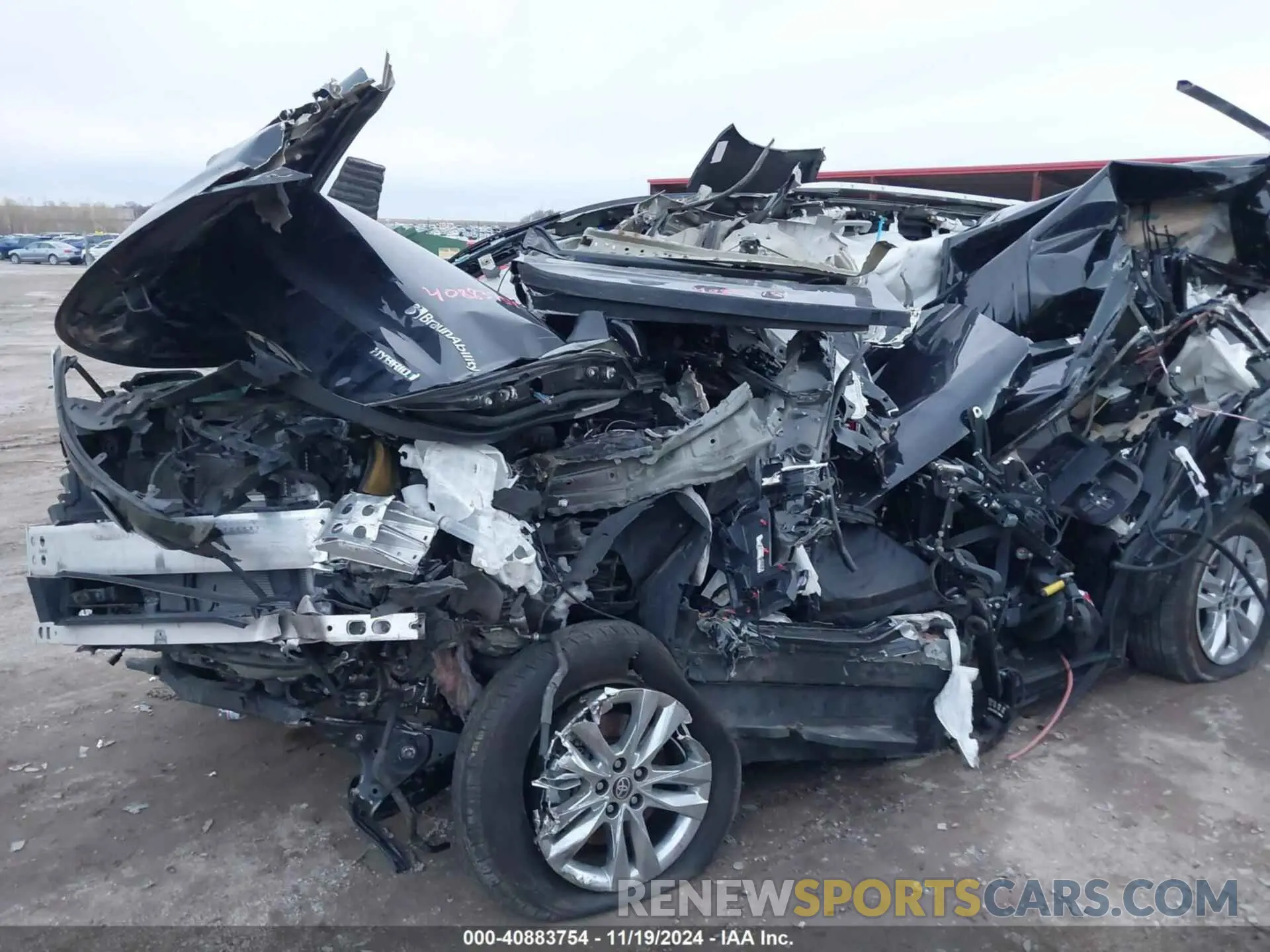 6 Photograph of a damaged car 5TDZRKEC6MS042879 TOYOTA SIENNA 2021