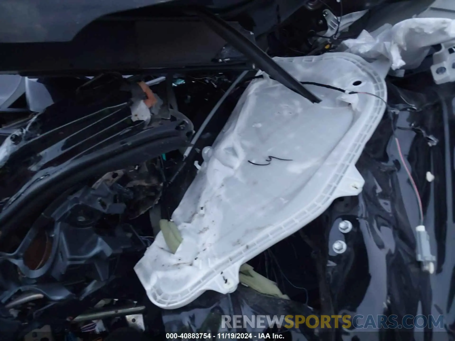 7 Photograph of a damaged car 5TDZRKEC6MS042879 TOYOTA SIENNA 2021