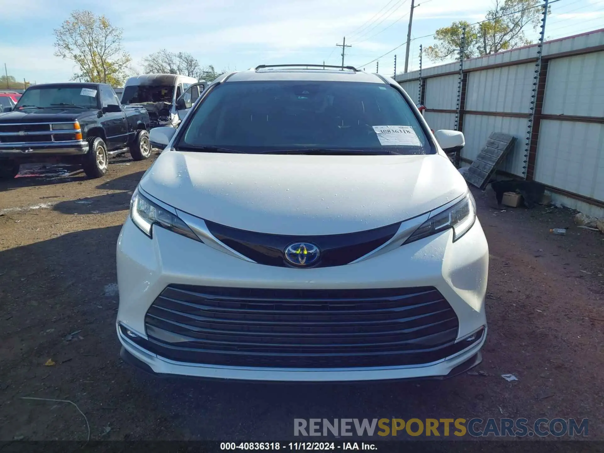 12 Photograph of a damaged car 5TDZRKEC7MS038159 TOYOTA SIENNA 2021