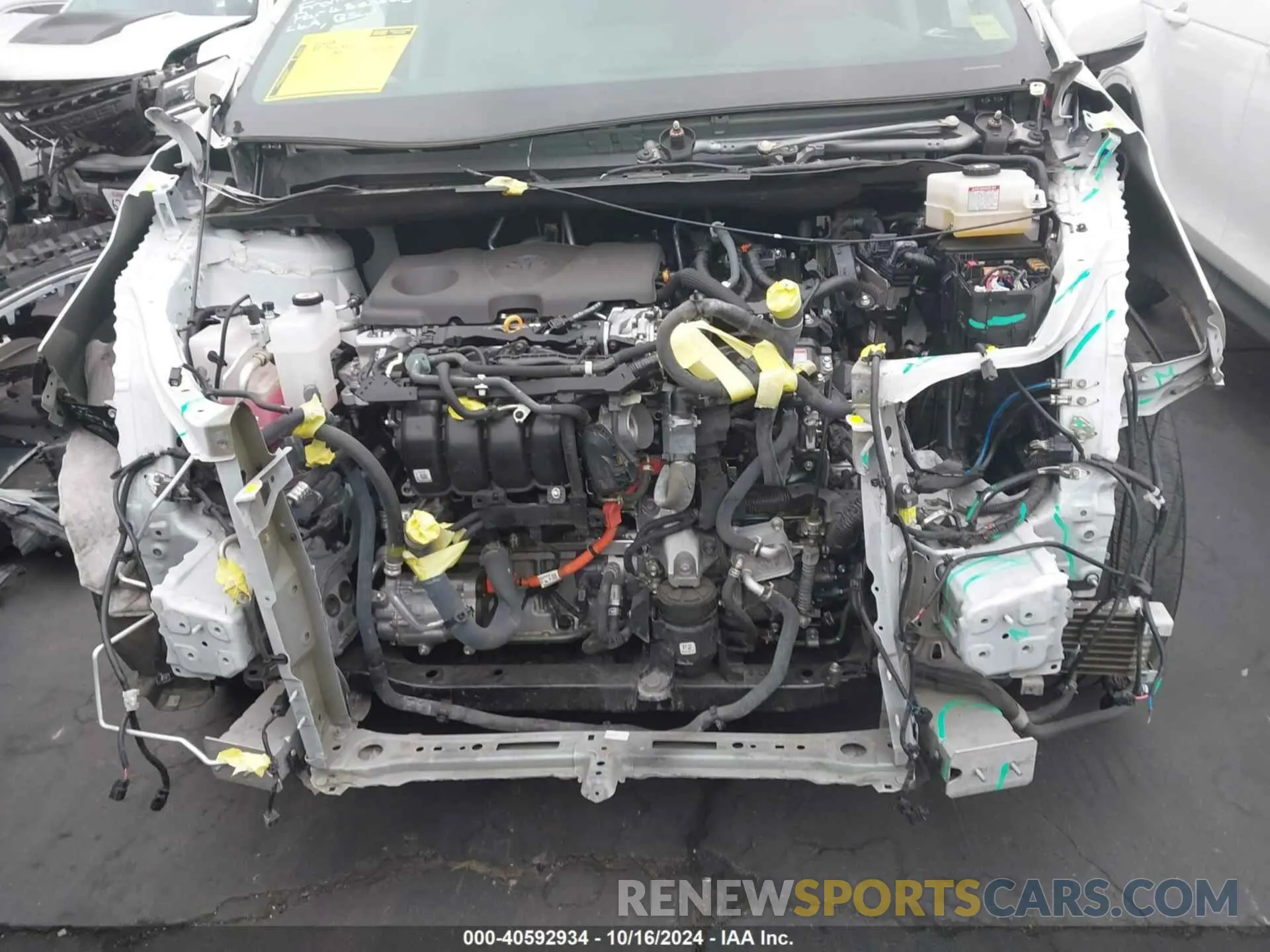 13 Photograph of a damaged car 5TDZRKEC9MS061314 TOYOTA SIENNA 2021