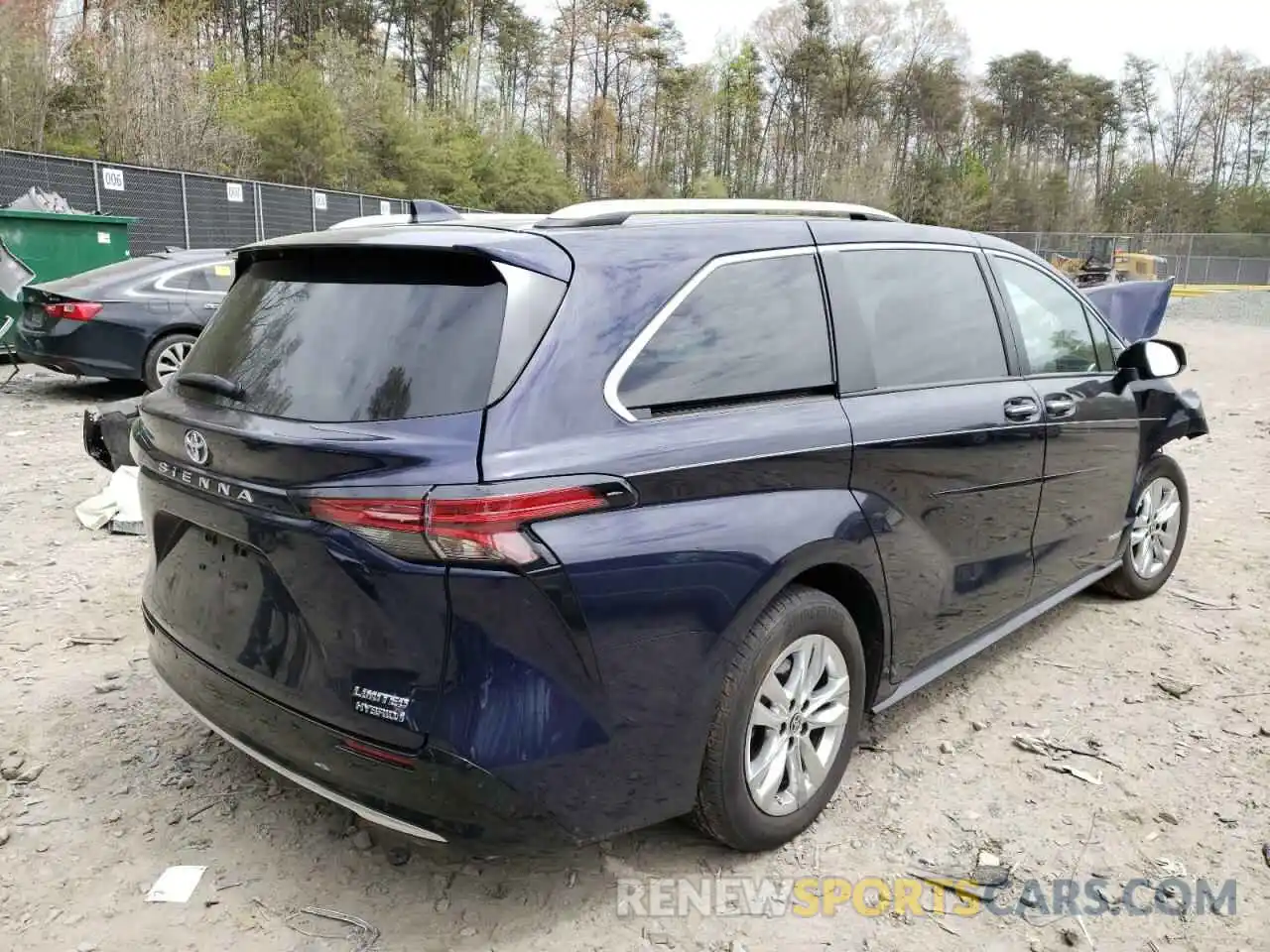 4 Photograph of a damaged car 5TDZRKECXMS023459 TOYOTA SIENNA 2021