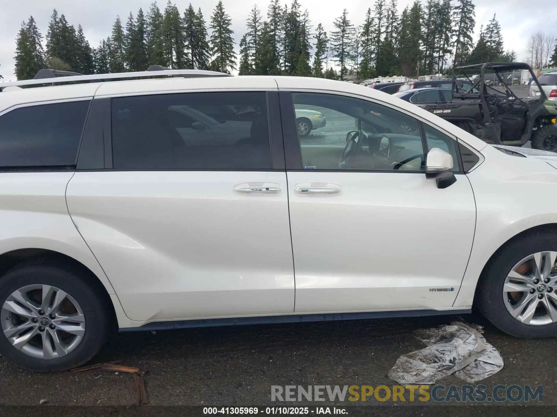 13 Photograph of a damaged car 5TDZSKFC8MS033054 TOYOTA SIENNA 2021