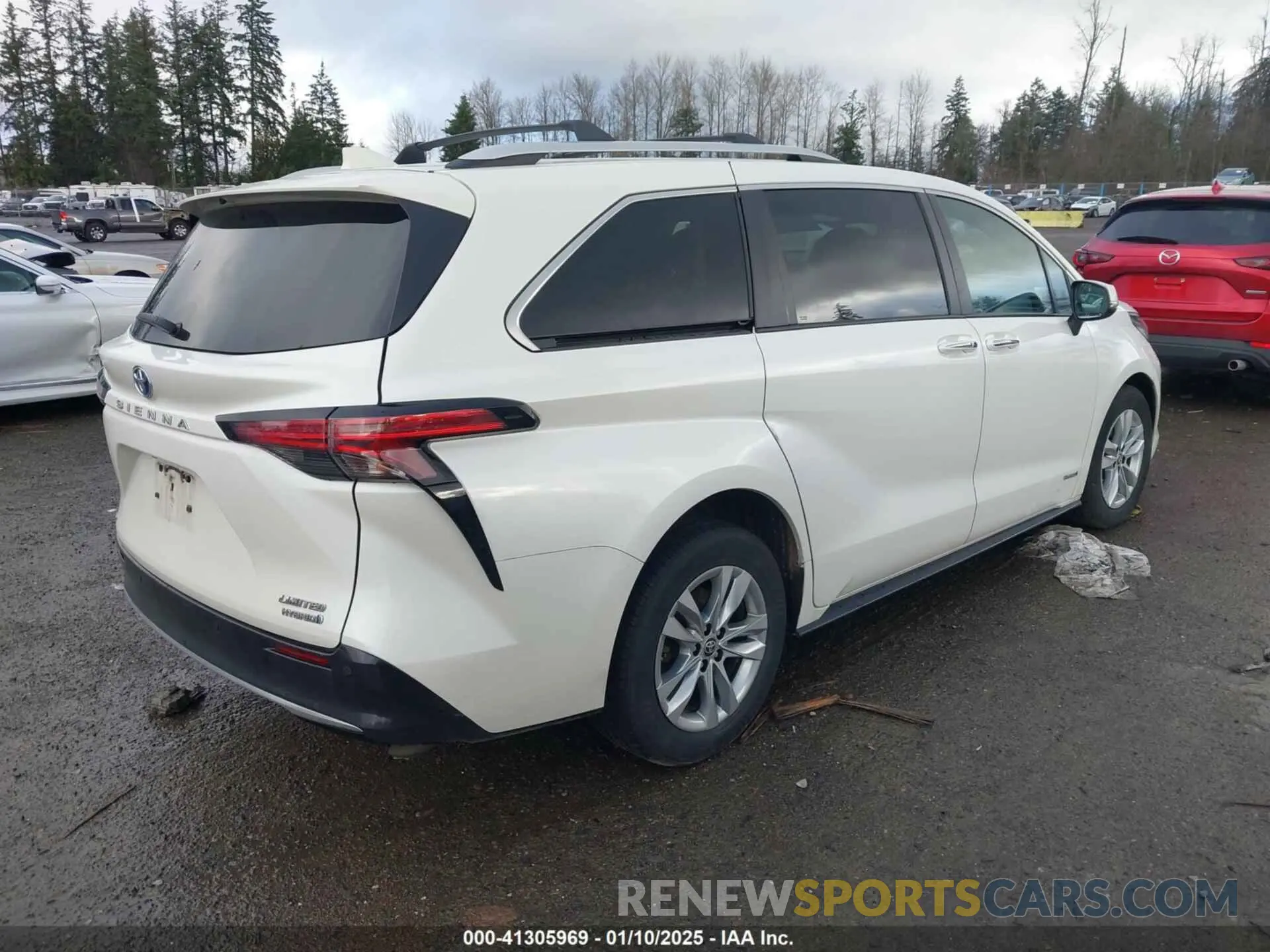 4 Photograph of a damaged car 5TDZSKFC8MS033054 TOYOTA SIENNA 2021