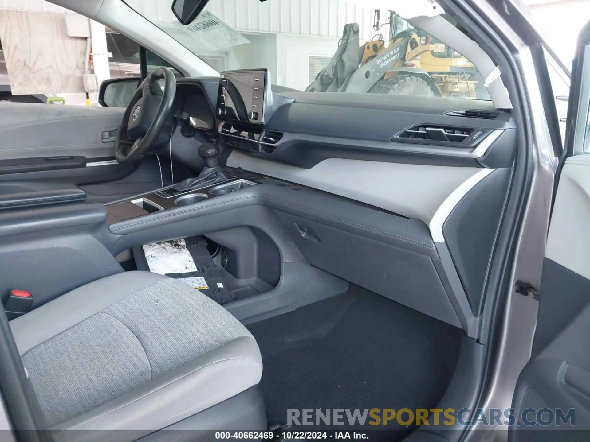 5 Photograph of a damaged car 5TDBRKEC1NS087814 TOYOTA SIENNA 2022