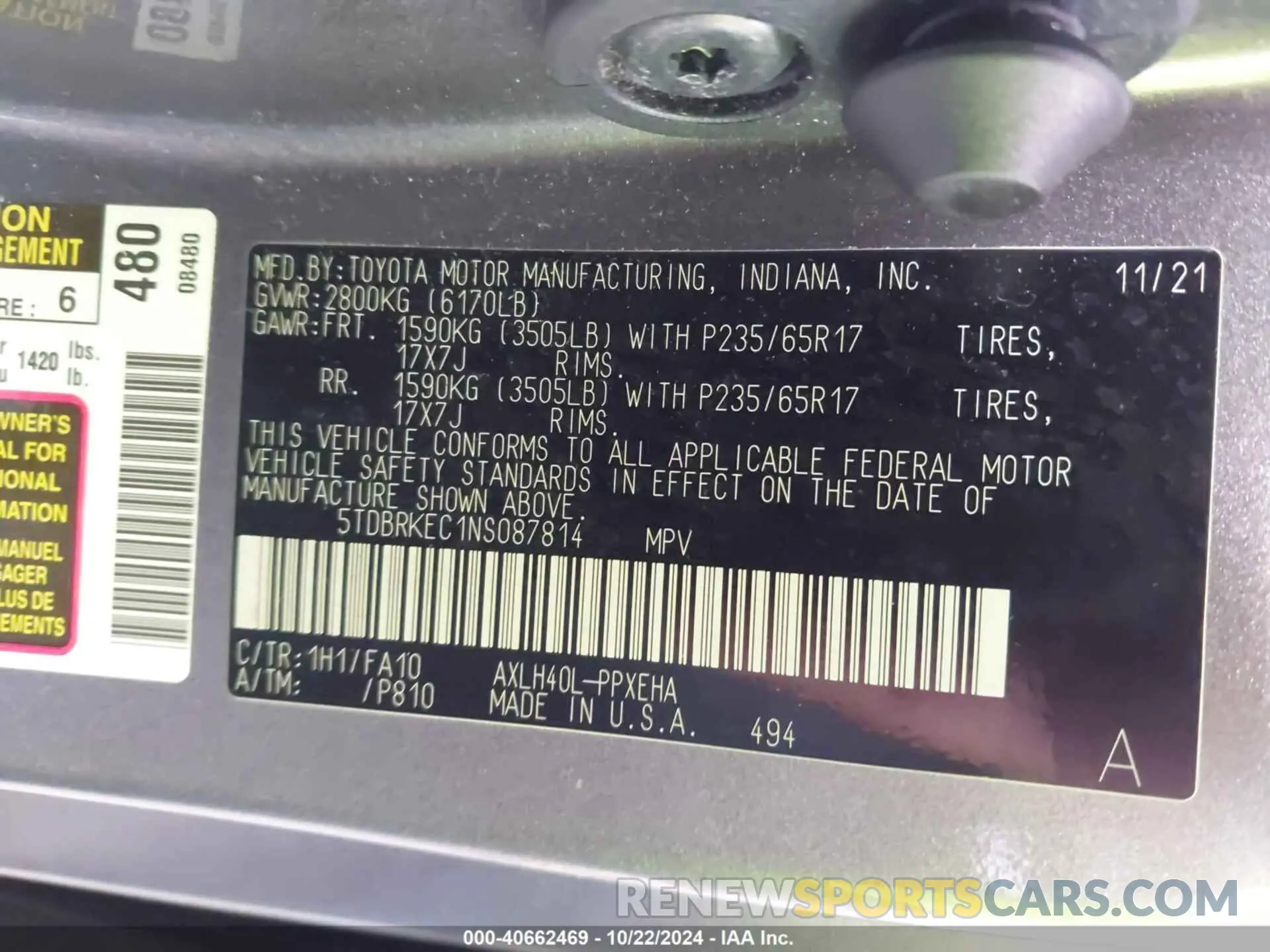 9 Photograph of a damaged car 5TDBRKEC1NS087814 TOYOTA SIENNA 2022