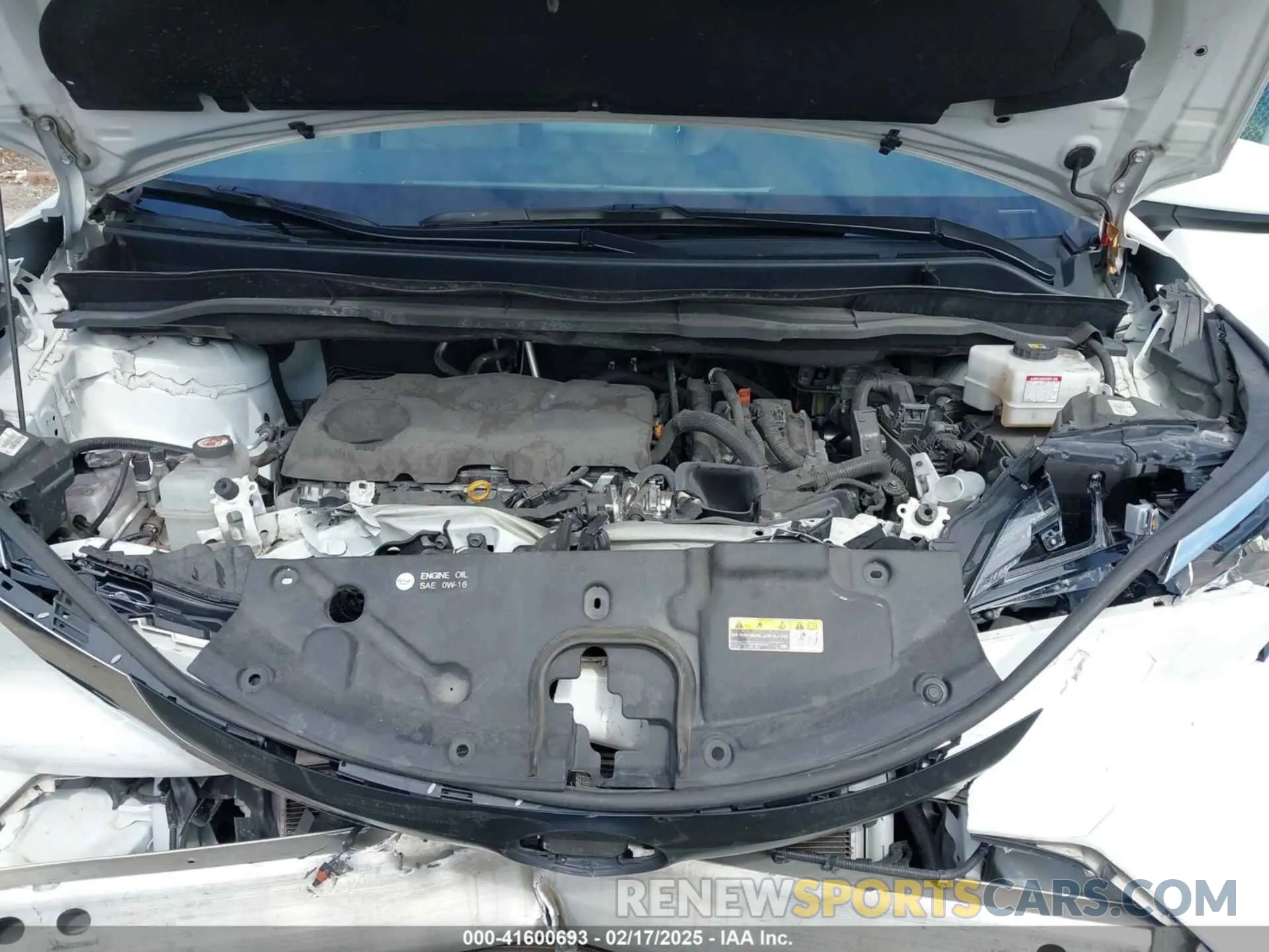 10 Photograph of a damaged car 5TDBRKECXNS099704 TOYOTA SIENNA 2022