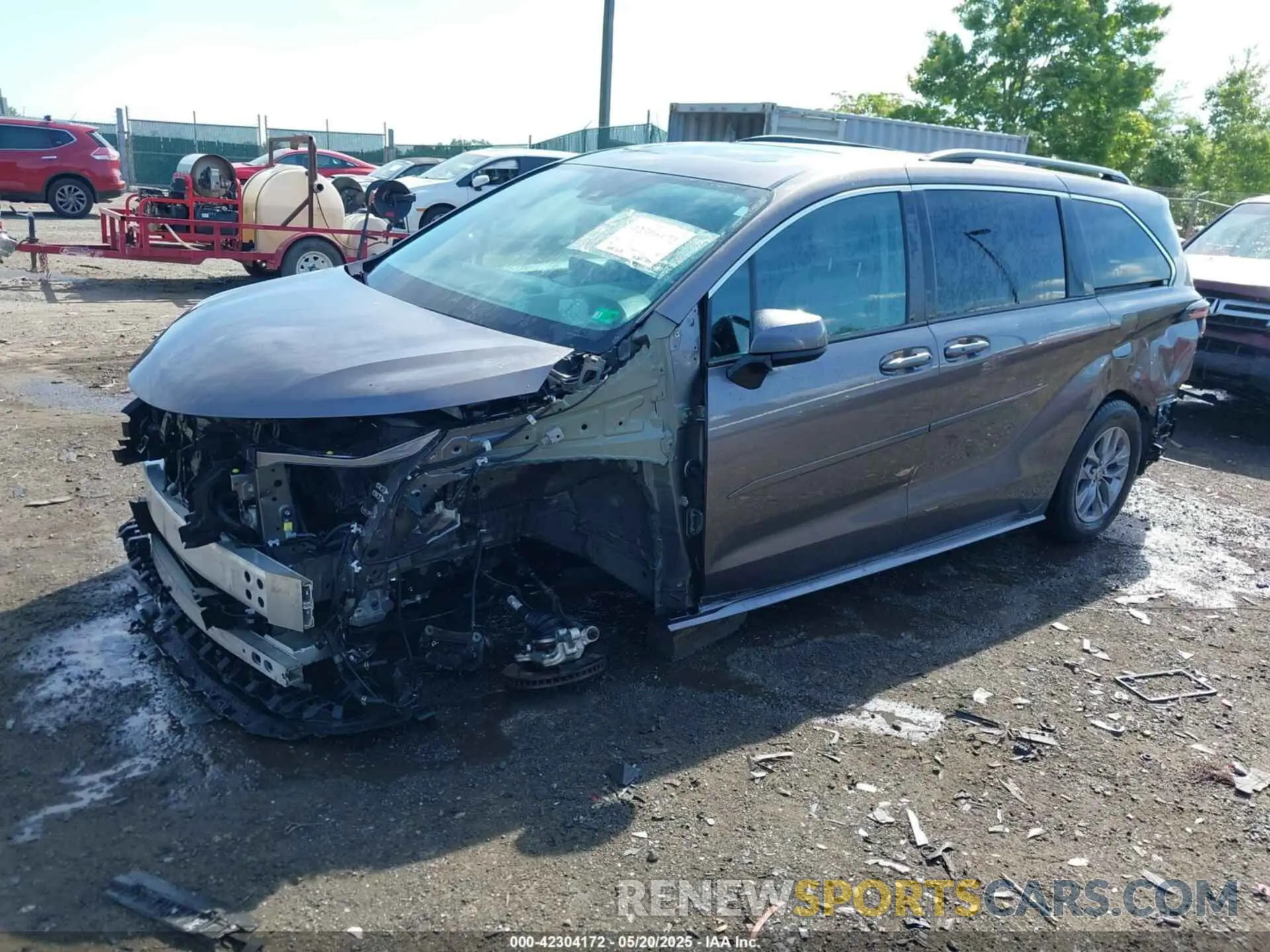 2 Photograph of a damaged car 5TDBSKFC1NS049616 TOYOTA SIENNA 2022