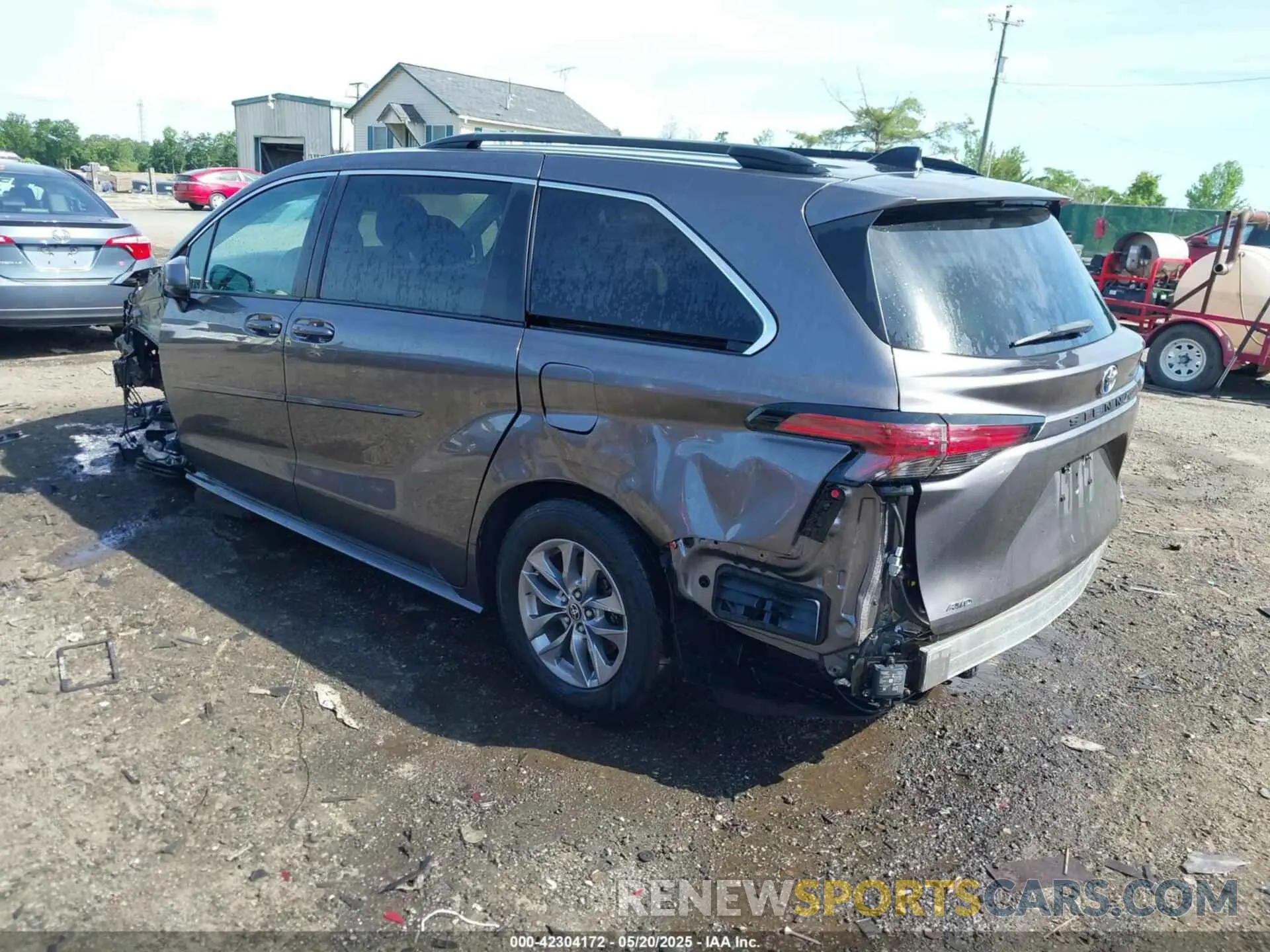 3 Photograph of a damaged car 5TDBSKFC1NS049616 TOYOTA SIENNA 2022