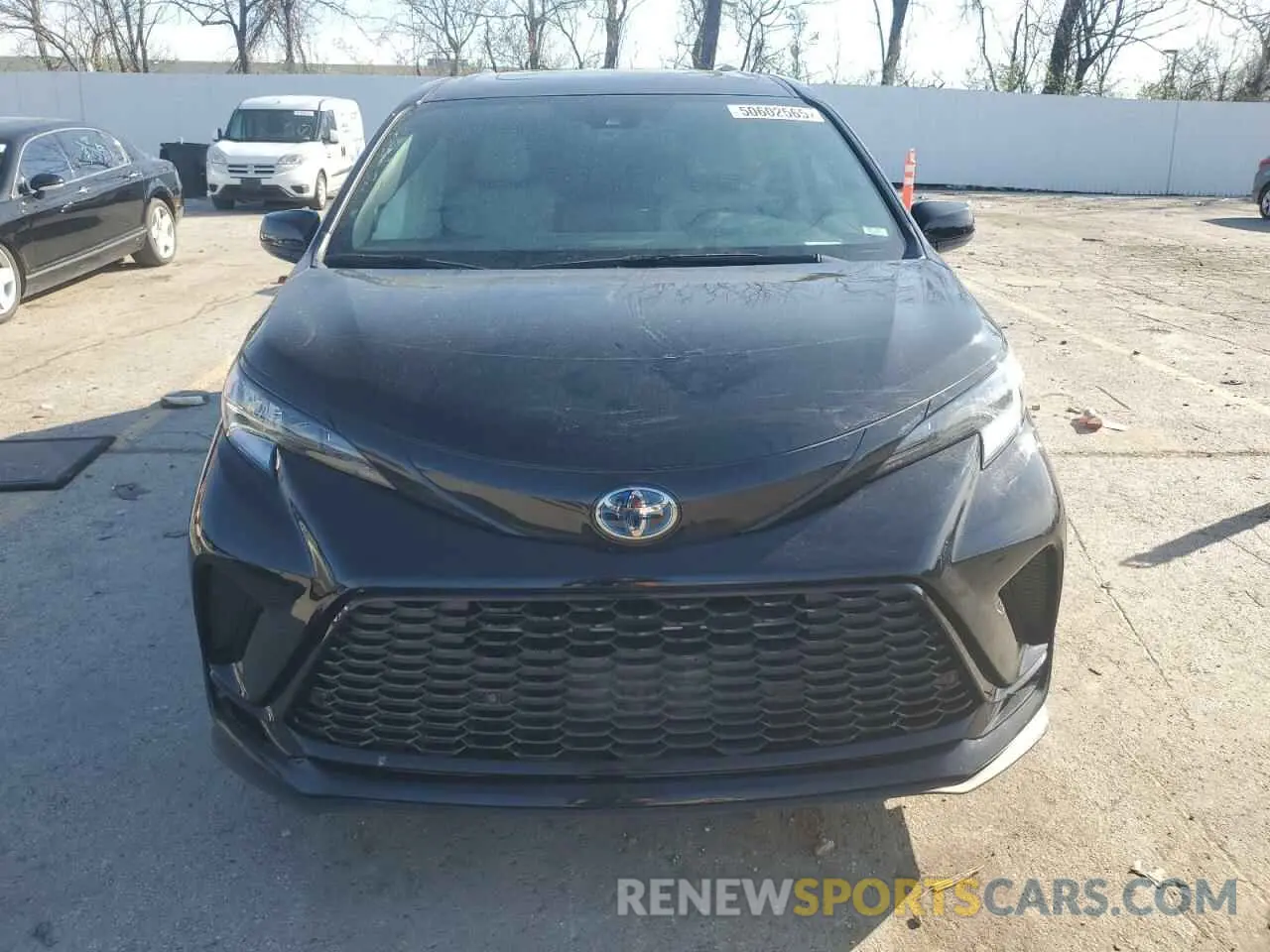 5 Photograph of a damaged car 5TDDRKEC0NS112761 TOYOTA SIENNA 2022