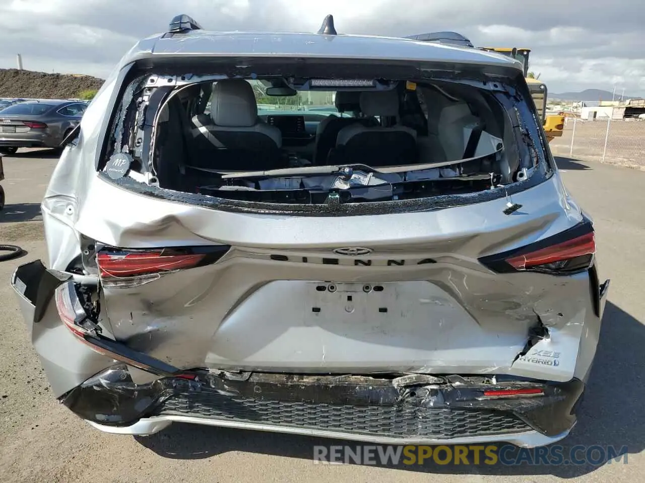 6 Photograph of a damaged car 5TDDRKEC3NS117999 TOYOTA SIENNA 2022
