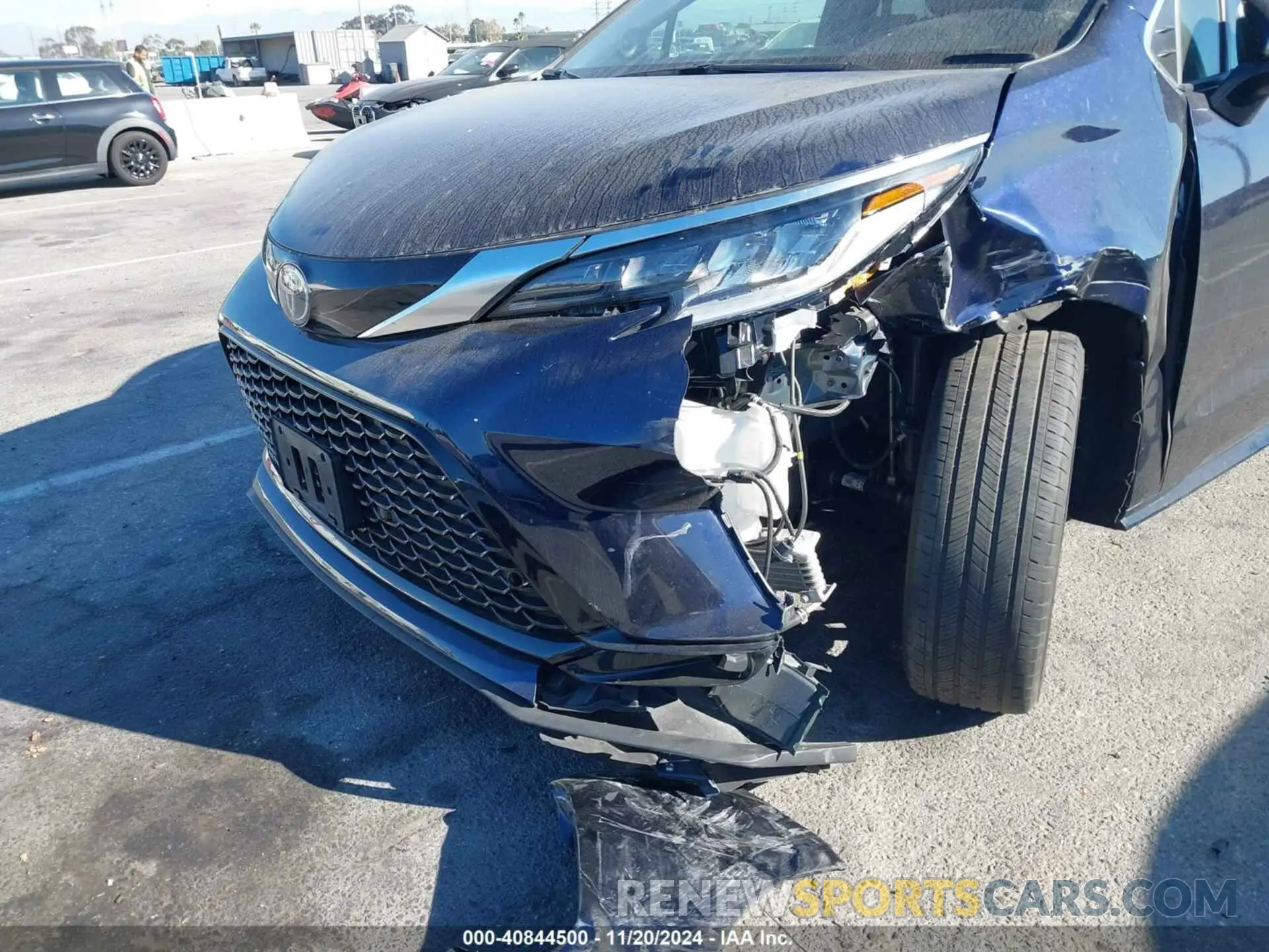 6 Photograph of a damaged car 5TDDRKEC8NS100020 TOYOTA SIENNA 2022