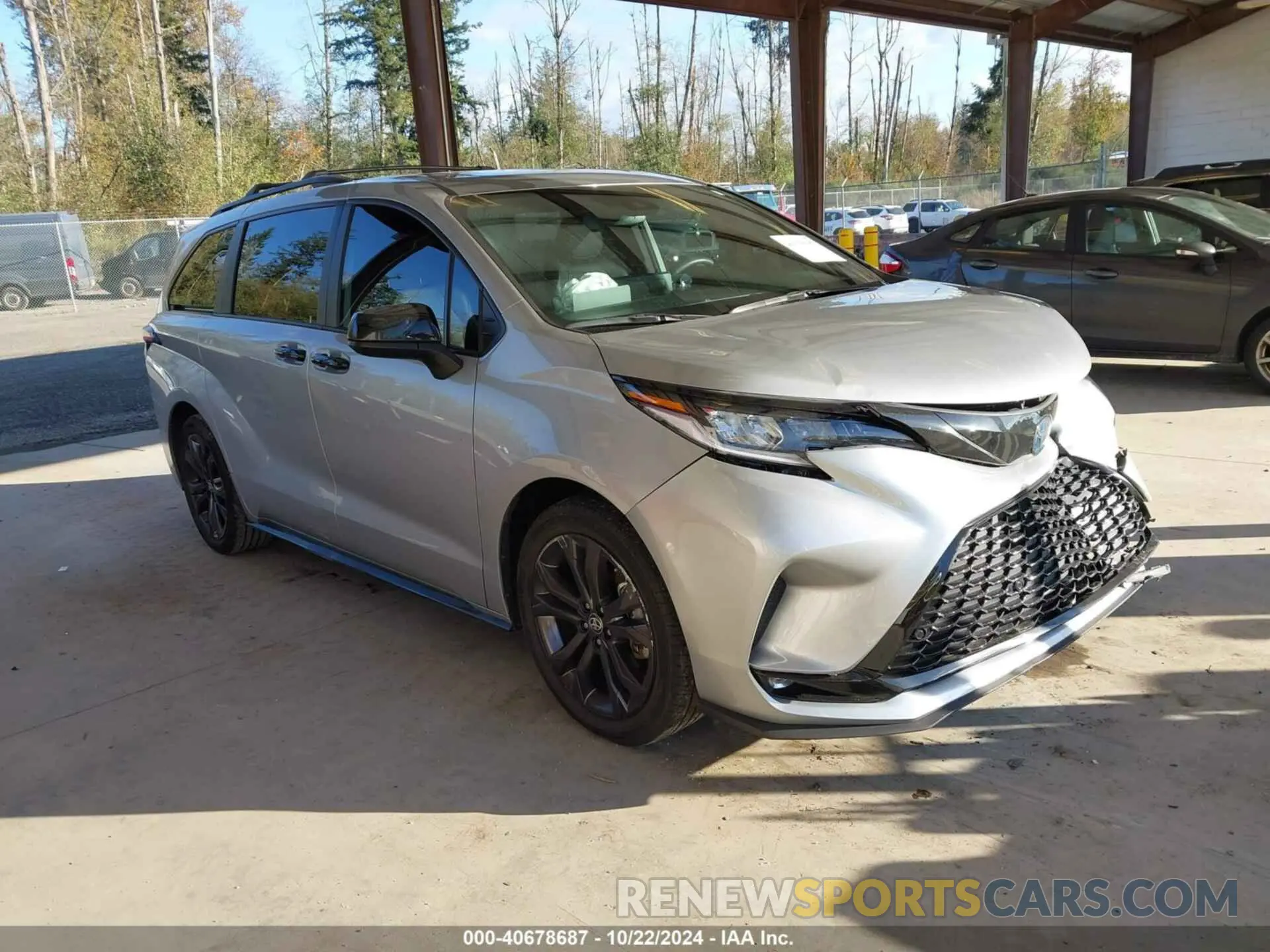 1 Photograph of a damaged car 5TDDRKECXNS098867 TOYOTA SIENNA 2022