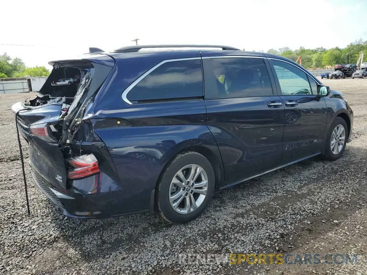 3 Photograph of a damaged car 5TDDSKFC1NS059278 TOYOTA SIENNA 2022