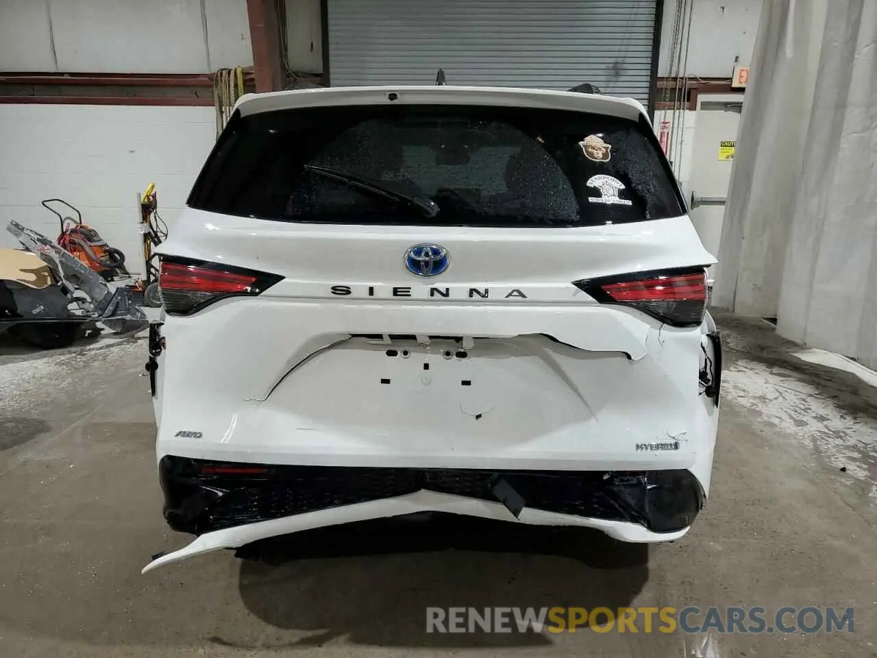 6 Photograph of a damaged car 5TDDSKFC4NS062529 TOYOTA SIENNA 2022