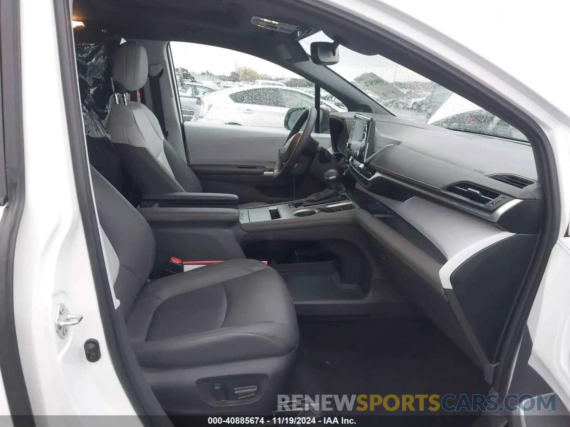 5 Photograph of a damaged car 5TDDSKFC9NS072165 TOYOTA SIENNA 2022