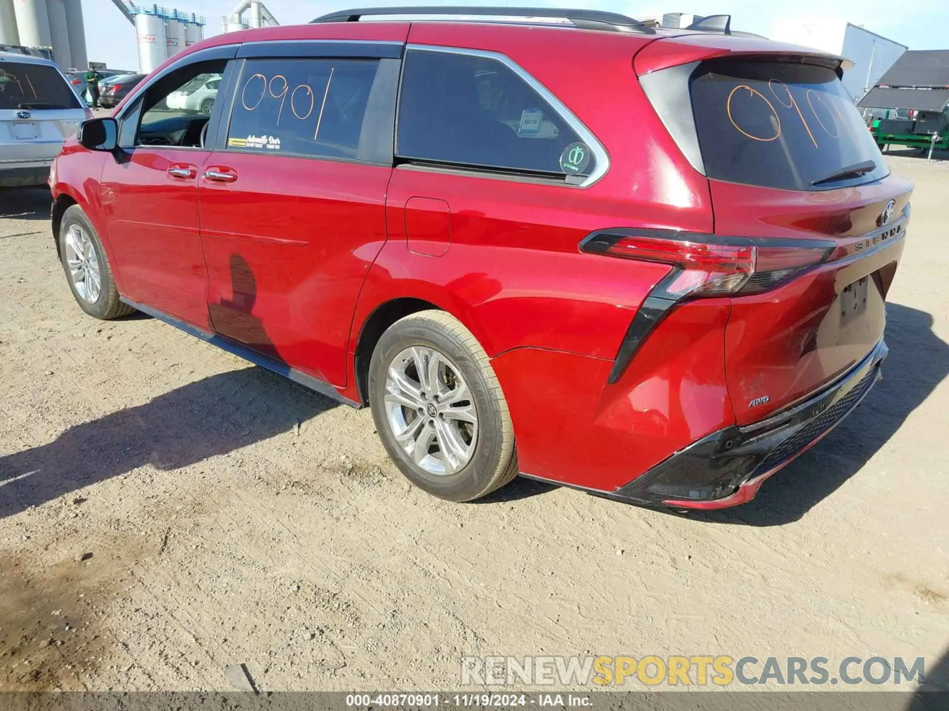 3 Photograph of a damaged car 5TDDSKFCXNS046982 TOYOTA SIENNA 2022