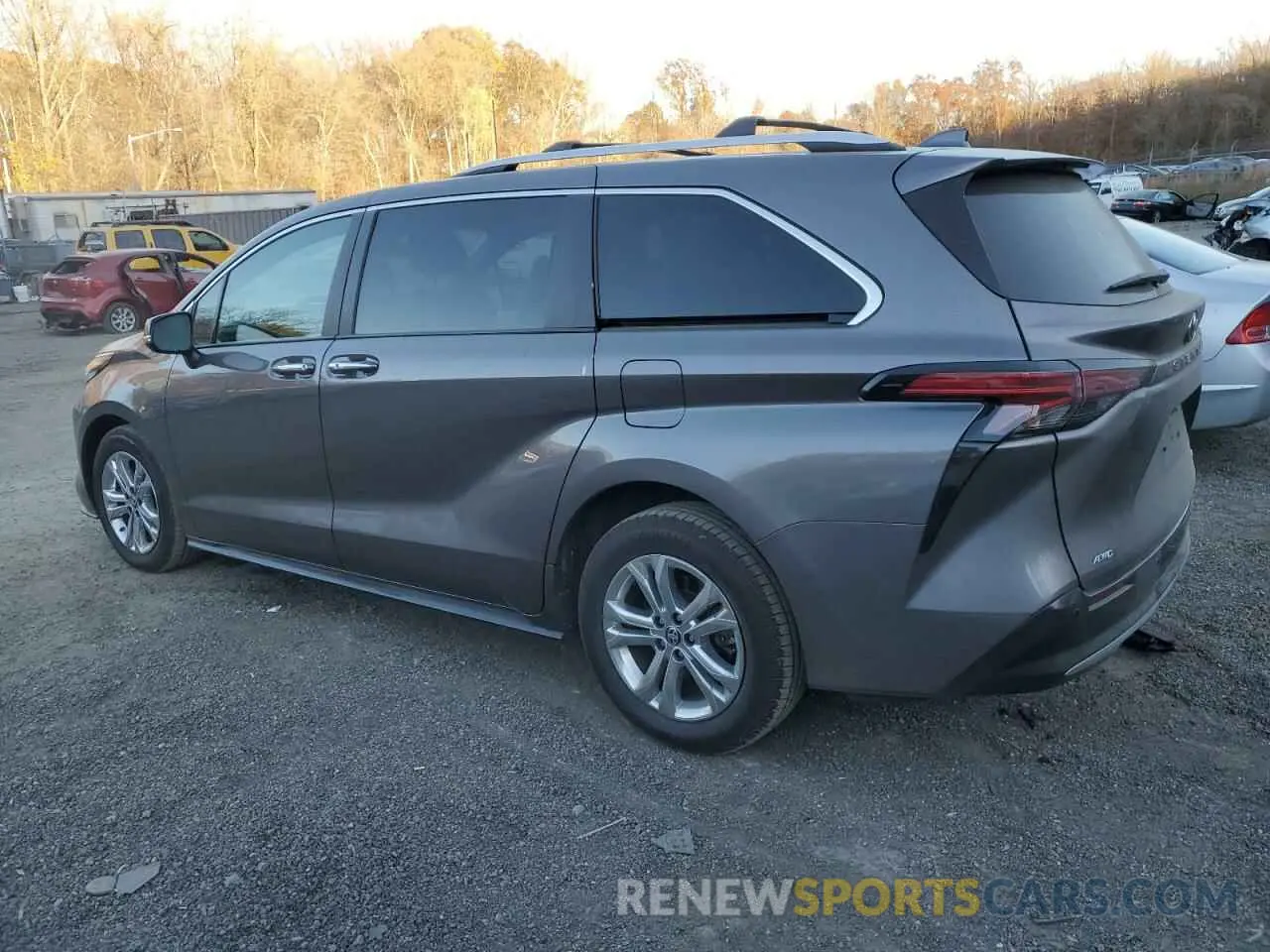 2 Photograph of a damaged car 5TDESKFC0NS041276 TOYOTA SIENNA 2022