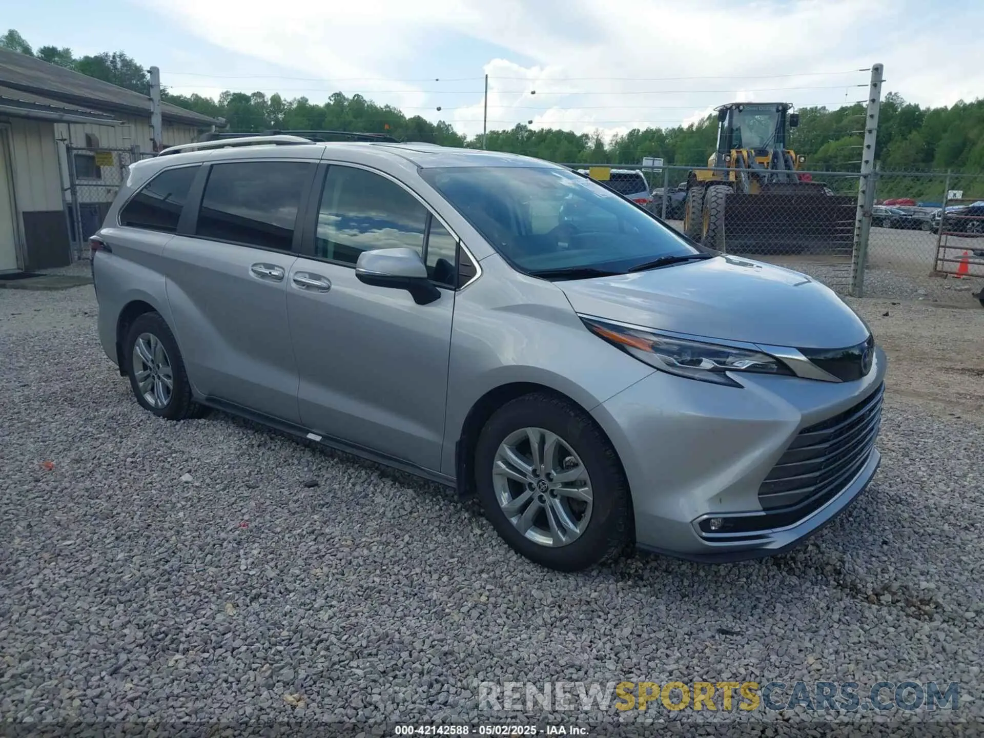 1 Photograph of a damaged car 5TDESKFC2NS051825 TOYOTA SIENNA 2022
