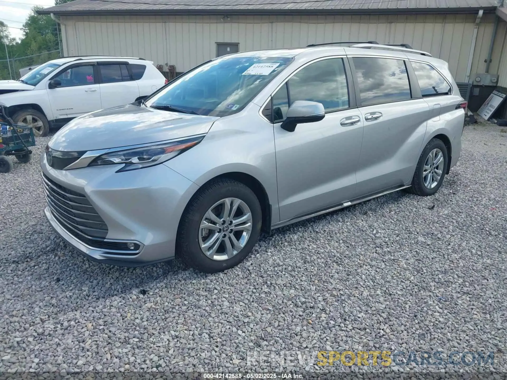 2 Photograph of a damaged car 5TDESKFC2NS051825 TOYOTA SIENNA 2022