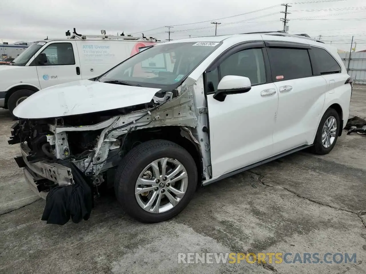 1 Photograph of a damaged car 5TDESKFC8NS041784 TOYOTA SIENNA 2022