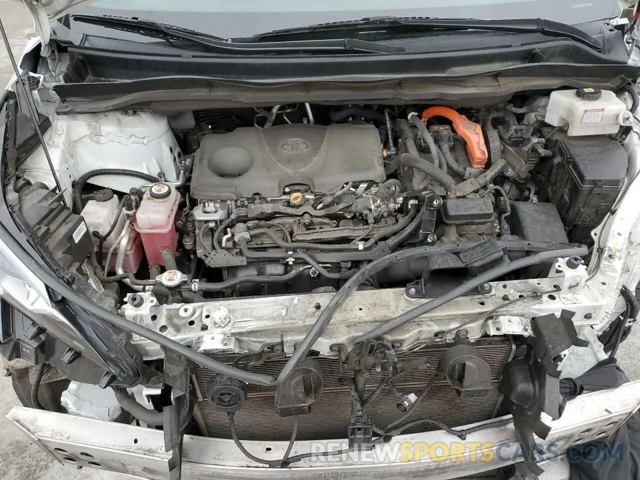 12 Photograph of a damaged car 5TDESKFC8NS041784 TOYOTA SIENNA 2022