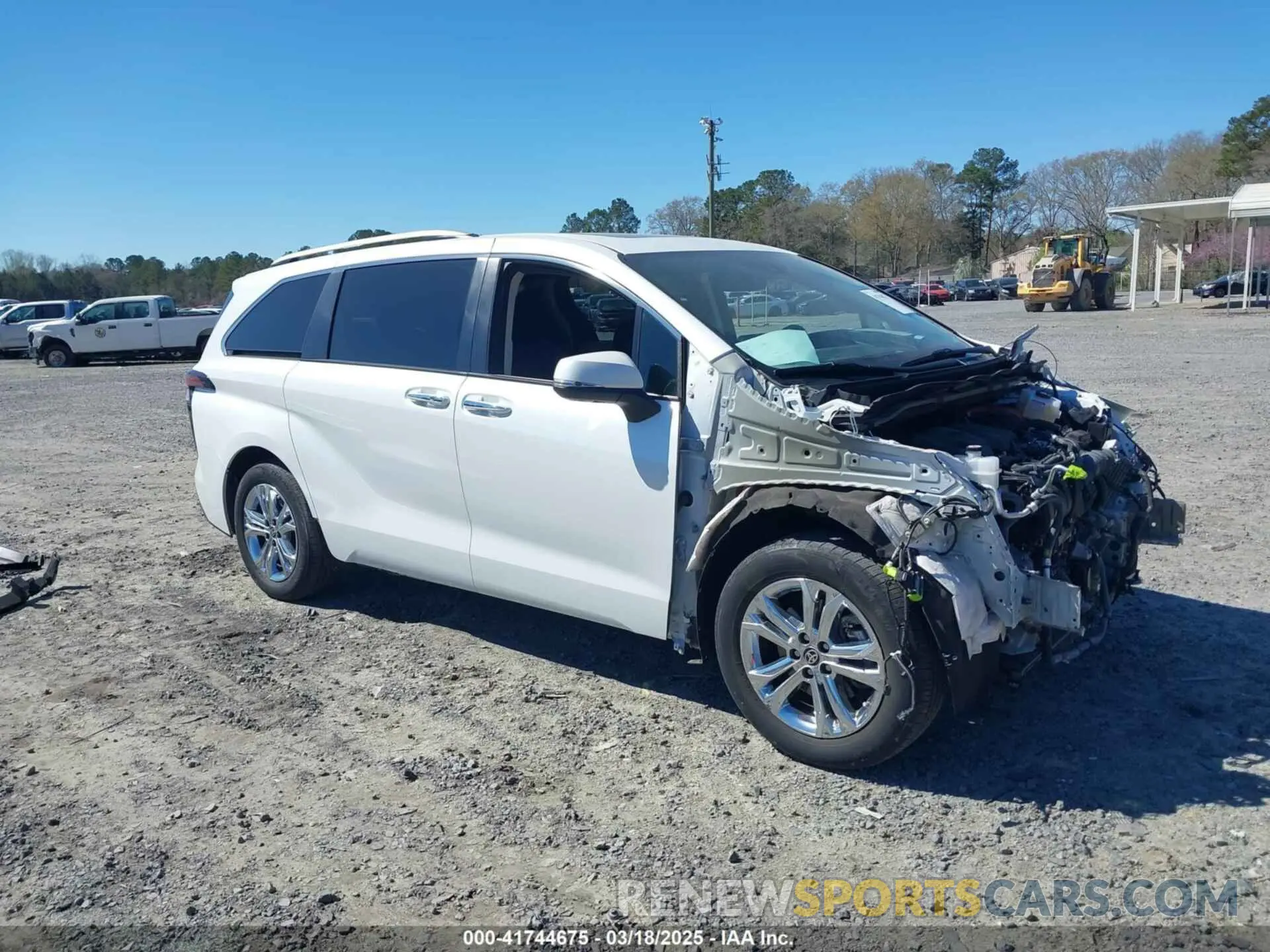 1 Photograph of a damaged car 5TDESKFC8NS057483 TOYOTA SIENNA 2022