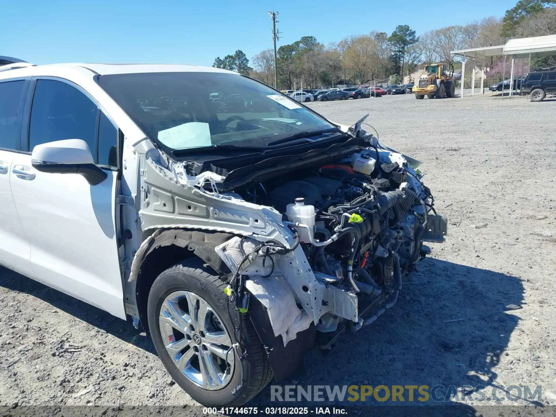 6 Photograph of a damaged car 5TDESKFC8NS057483 TOYOTA SIENNA 2022