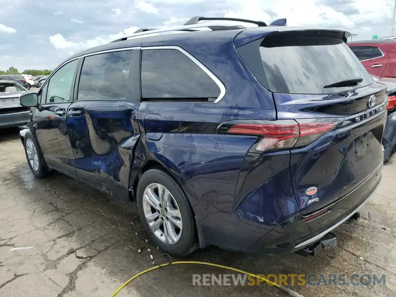 2 Photograph of a damaged car 5TDESKFCXNS056965 TOYOTA SIENNA 2022