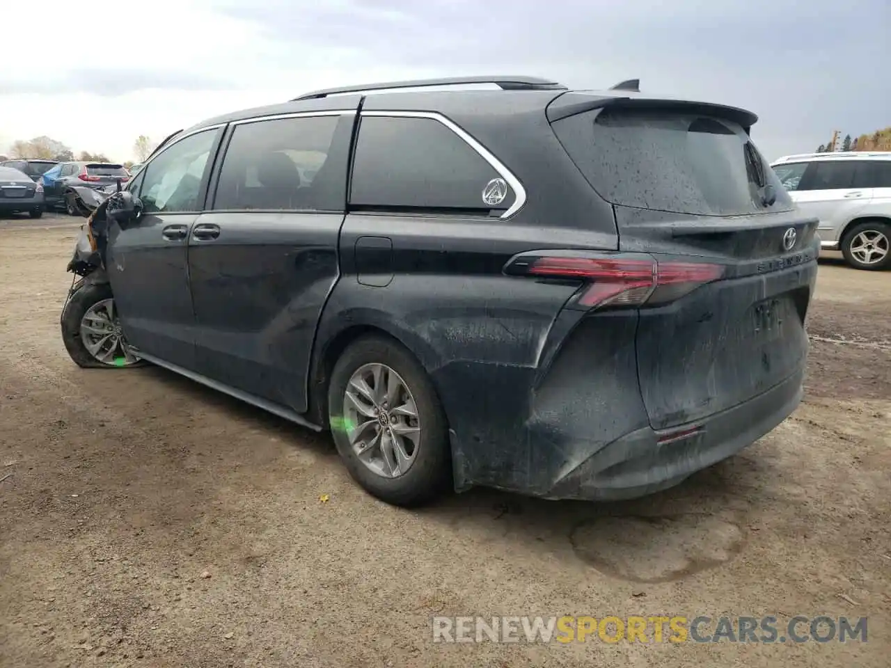 3 Photograph of a damaged car 5TDGRKEC8NS119762 TOYOTA SIENNA 2022