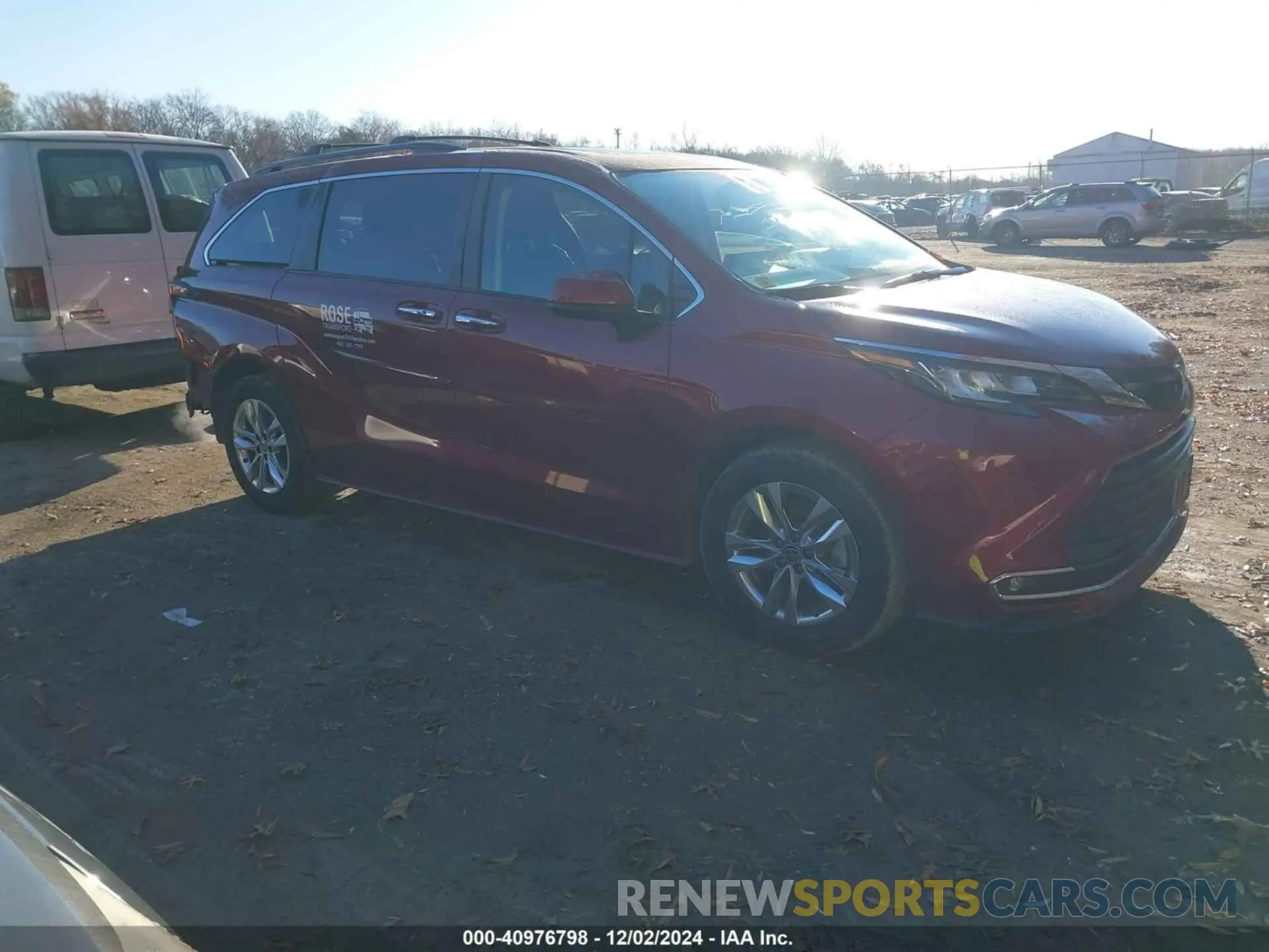 1 Photograph of a damaged car 5TDJRKEC5NS117585 TOYOTA SIENNA 2022