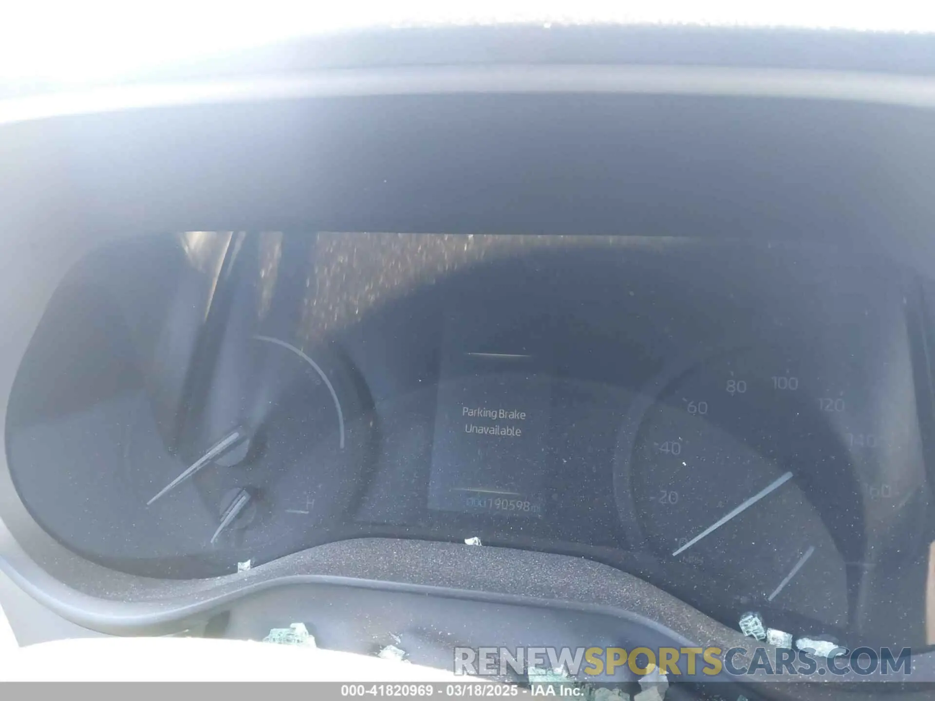 7 Photograph of a damaged car 5TDJRKEC9NS088219 TOYOTA SIENNA 2022