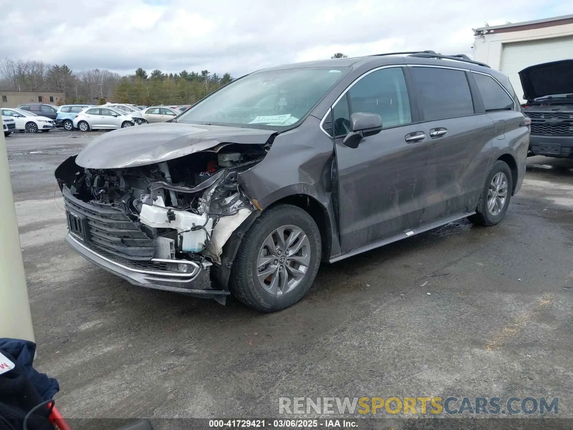 2 Photograph of a damaged car 5TDJSKFC2NS066081 TOYOTA SIENNA 2022