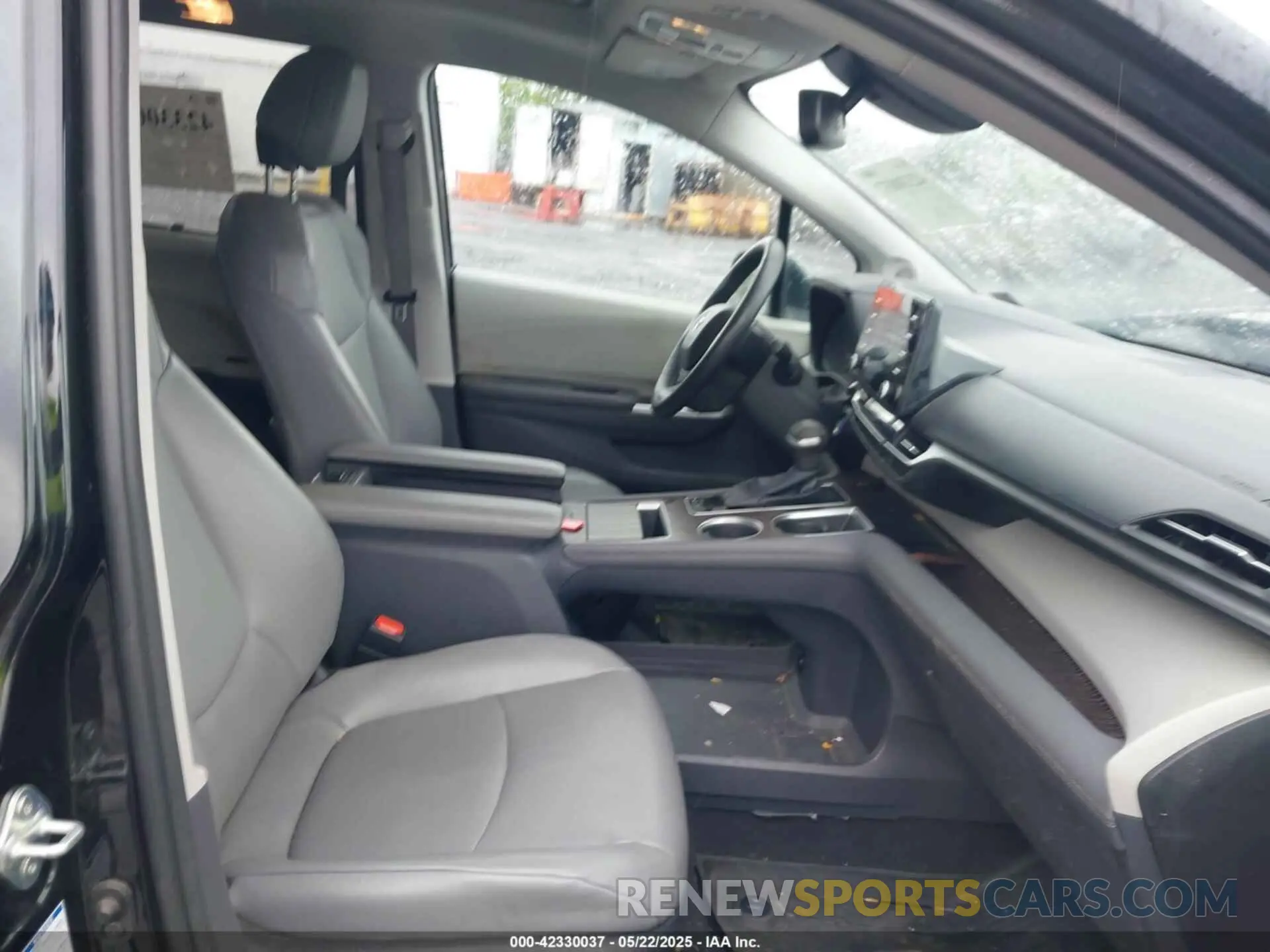 5 Photograph of a damaged car 5TDJSKFC7NS062964 TOYOTA SIENNA 2022